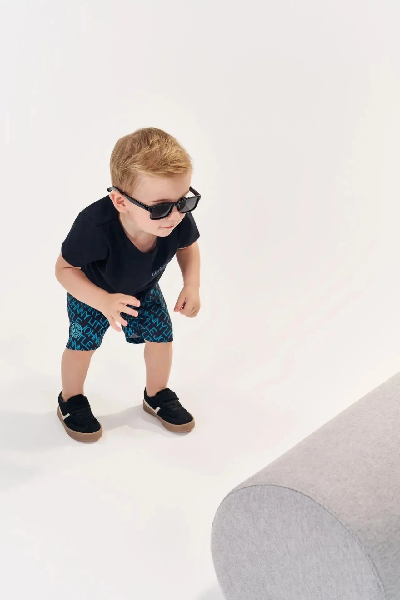 Óculos com Proteção UV400. Acompanha Case e Estojo Porta Óculos 86669 Johnny Fox Teen Menino