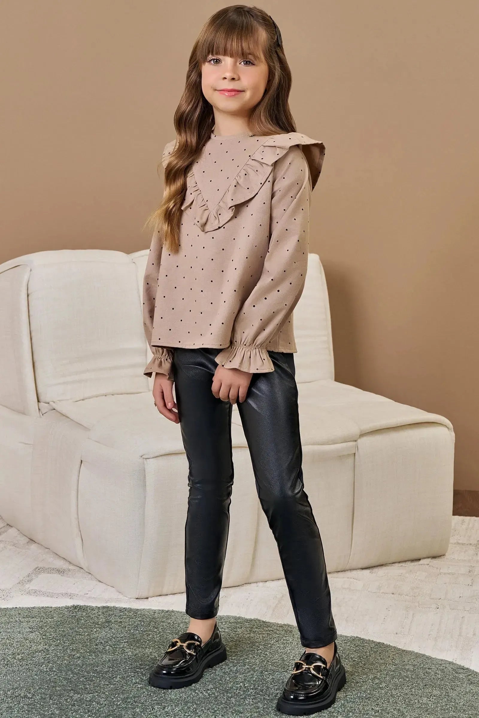 Conjunto de Bata em Linho com Elastano e Calça Legging em Couro Sintético e Termoskin 90480 Infanti Infantil Menina