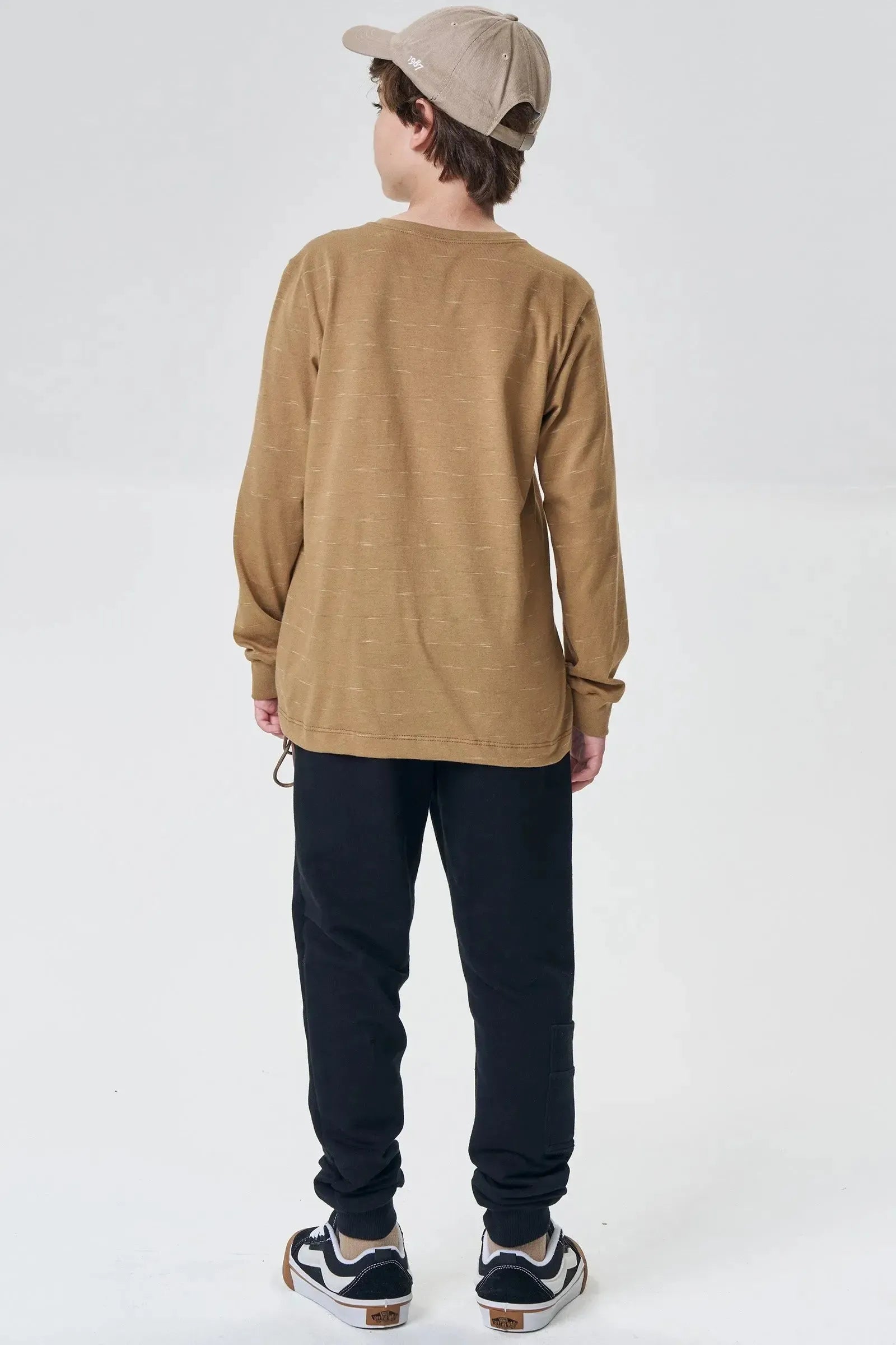 Conjunto de Camiseta em Malha Jet e Calça em Moletom sem Pelúcia 90609 Johnny Fox Teen Menino