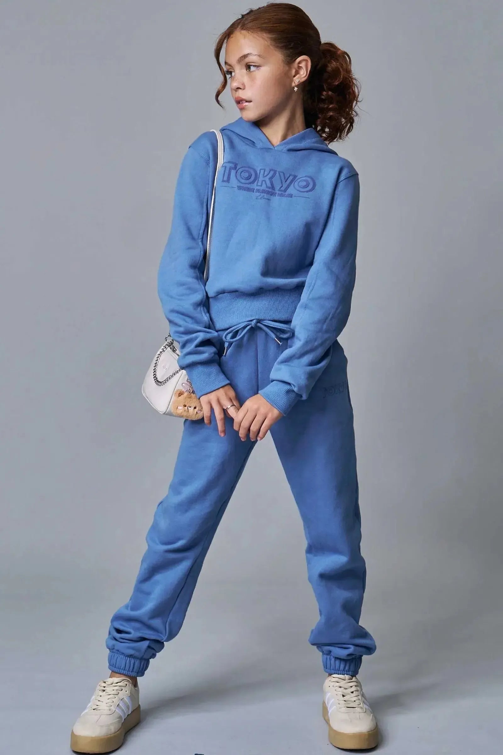 Conjunto de Blusão Boxy com Capuz e Calça Jogger em Moletom com Pelúcia 91712 Lilimoon Teen Menina