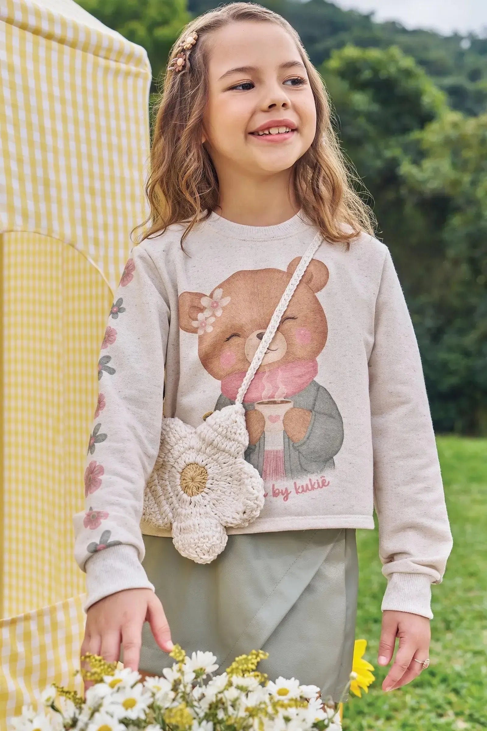 Conjunto de Blusão Boxy em Moletom Linho sem Pelúcia e Short Saia em Couro Eco 92451 Kukiê Infantil Menina