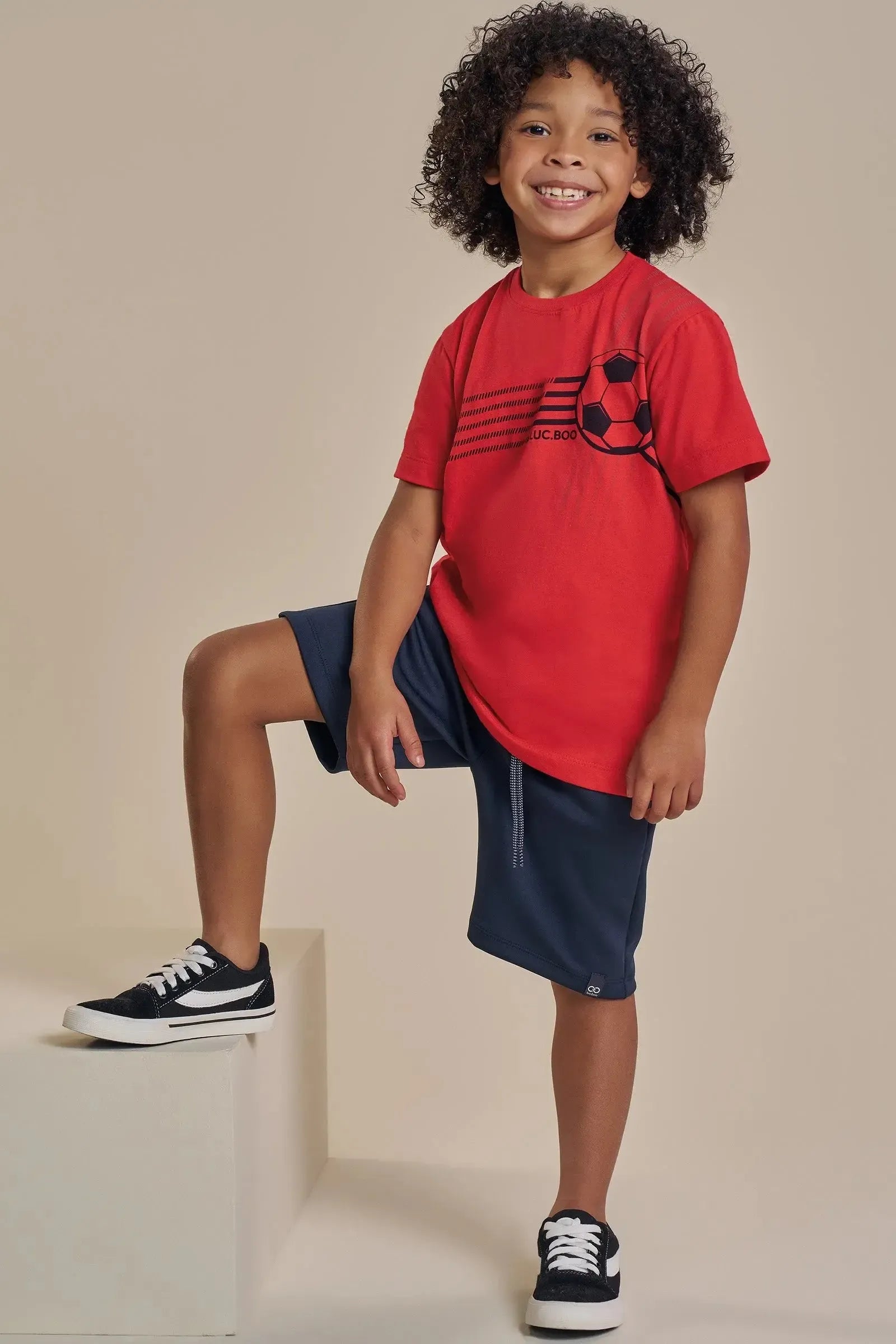 Conjunto de Camiseta em Meia Malha e Bermuda em Sport Tech com Elastano 92475 LucBoo Infantil Menino