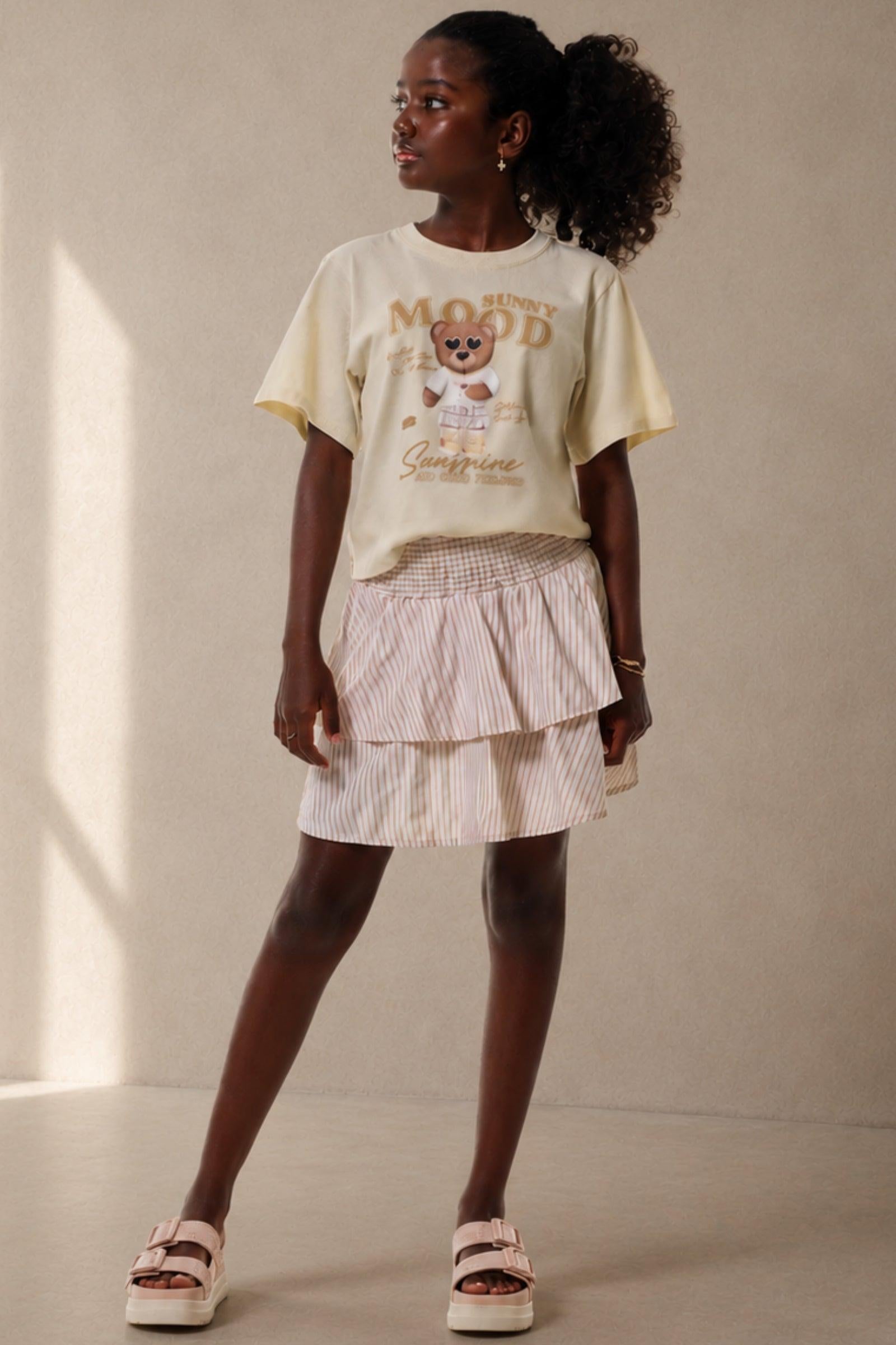 Conjunto de Blusa Over em Meia Malha e Saia em Alfaiataria Verano com Shorts Embutido 92627 Lilimoon Teen Menina