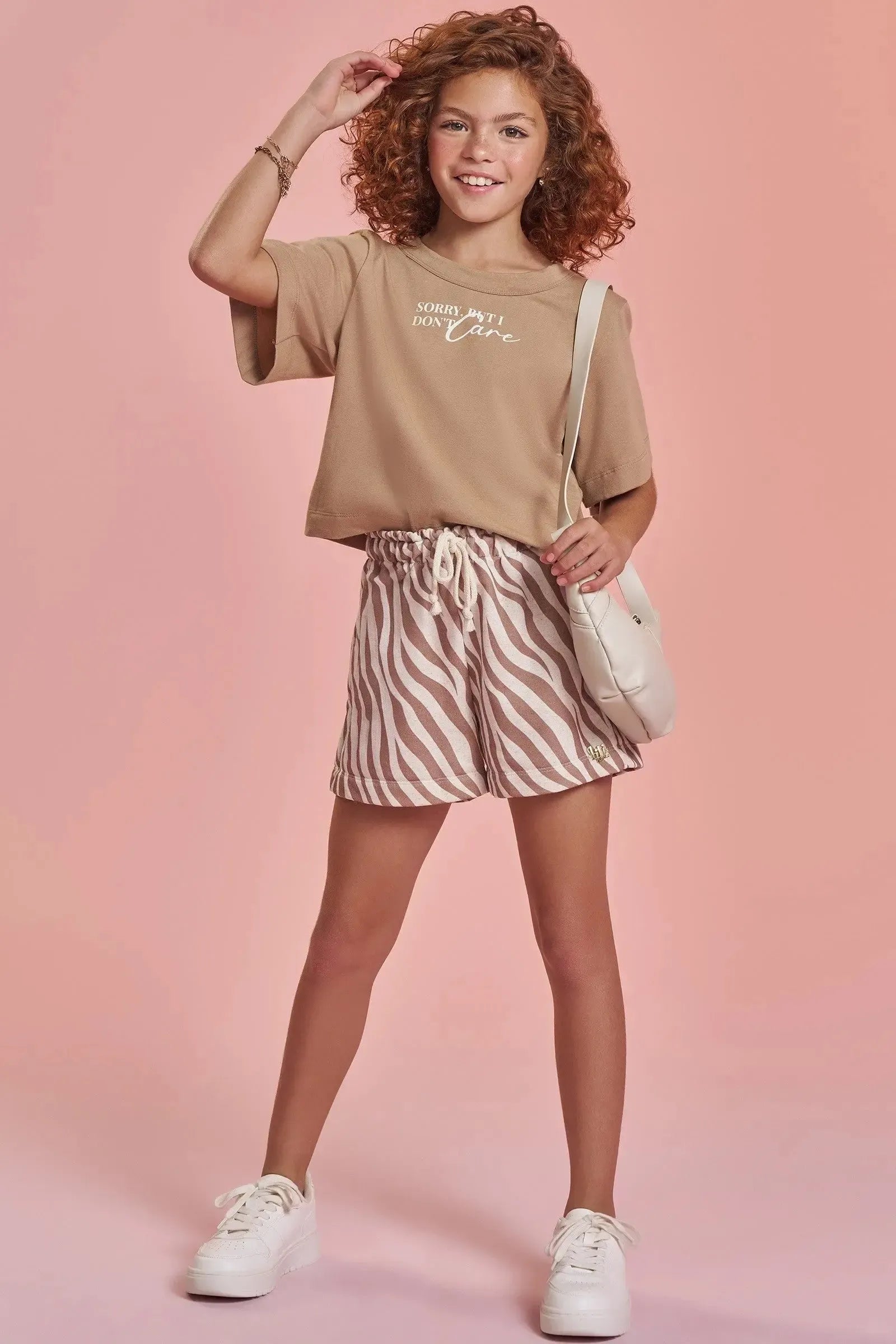 Conjunto de Blusa Boxy Over em Cotton e Shorts em Moletom sem Pelúcia 92637 Lilimoon Teen Menina