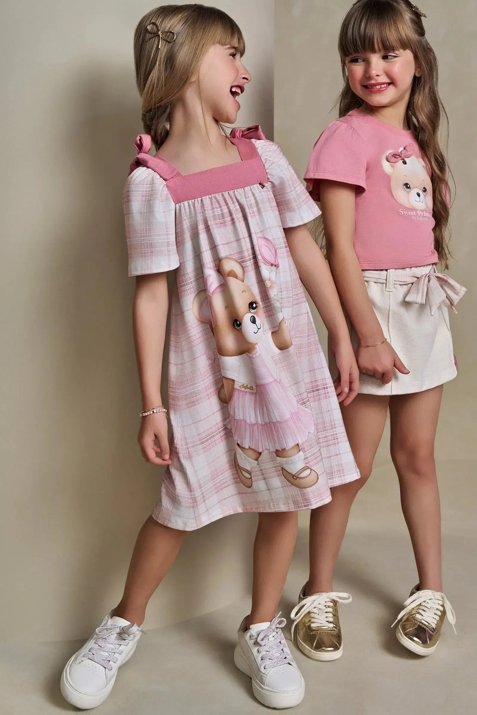 Conjunto de Blusa Boxy em Meia Malha e Short Saia em Moletom Linho sem Pelúcia 93242 Infanti Infantil Menina