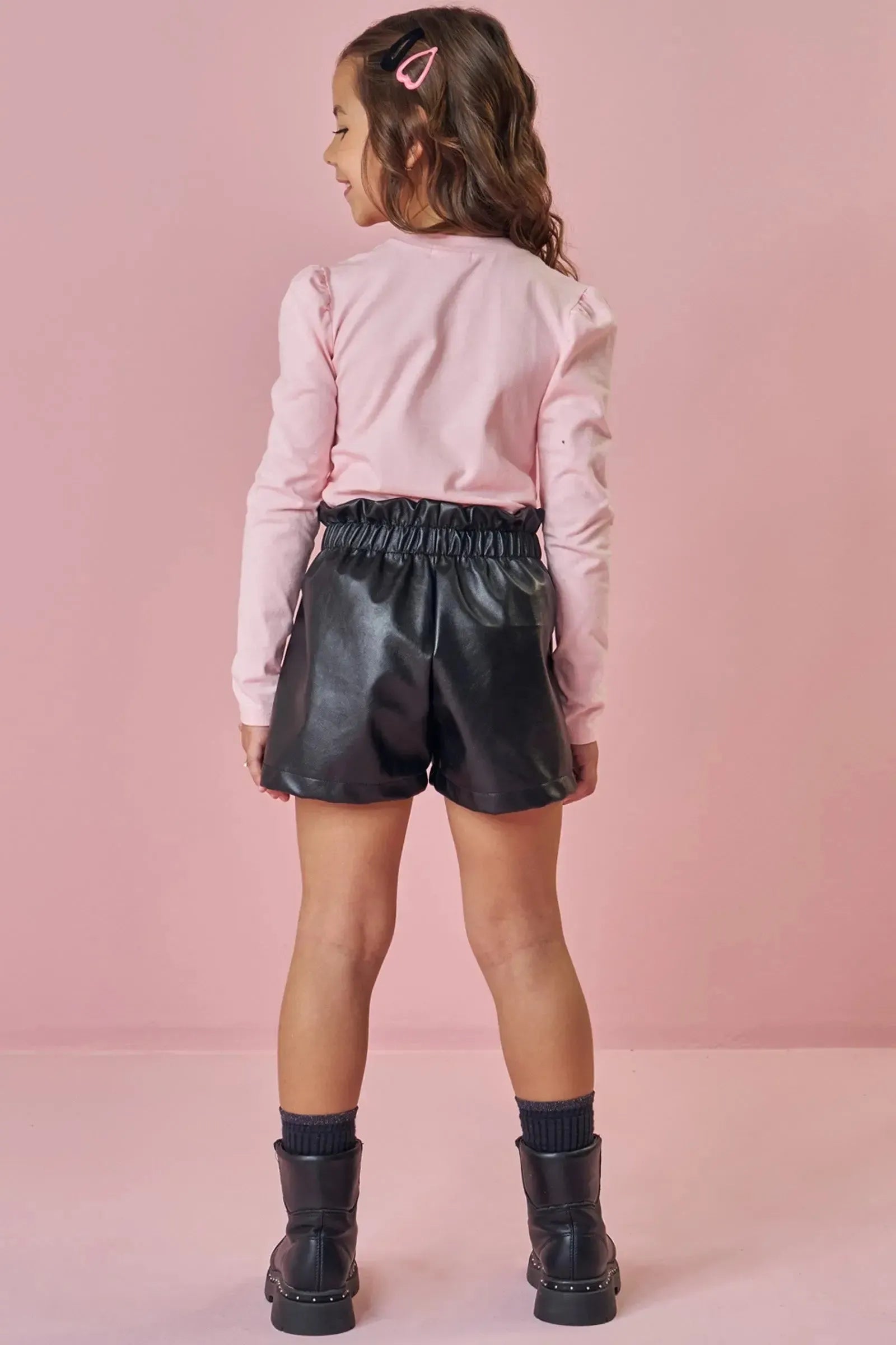 Conjunto de Blusa em Cotton e Shorts em Couro Eco 93777 Kukiê Infantil Menina