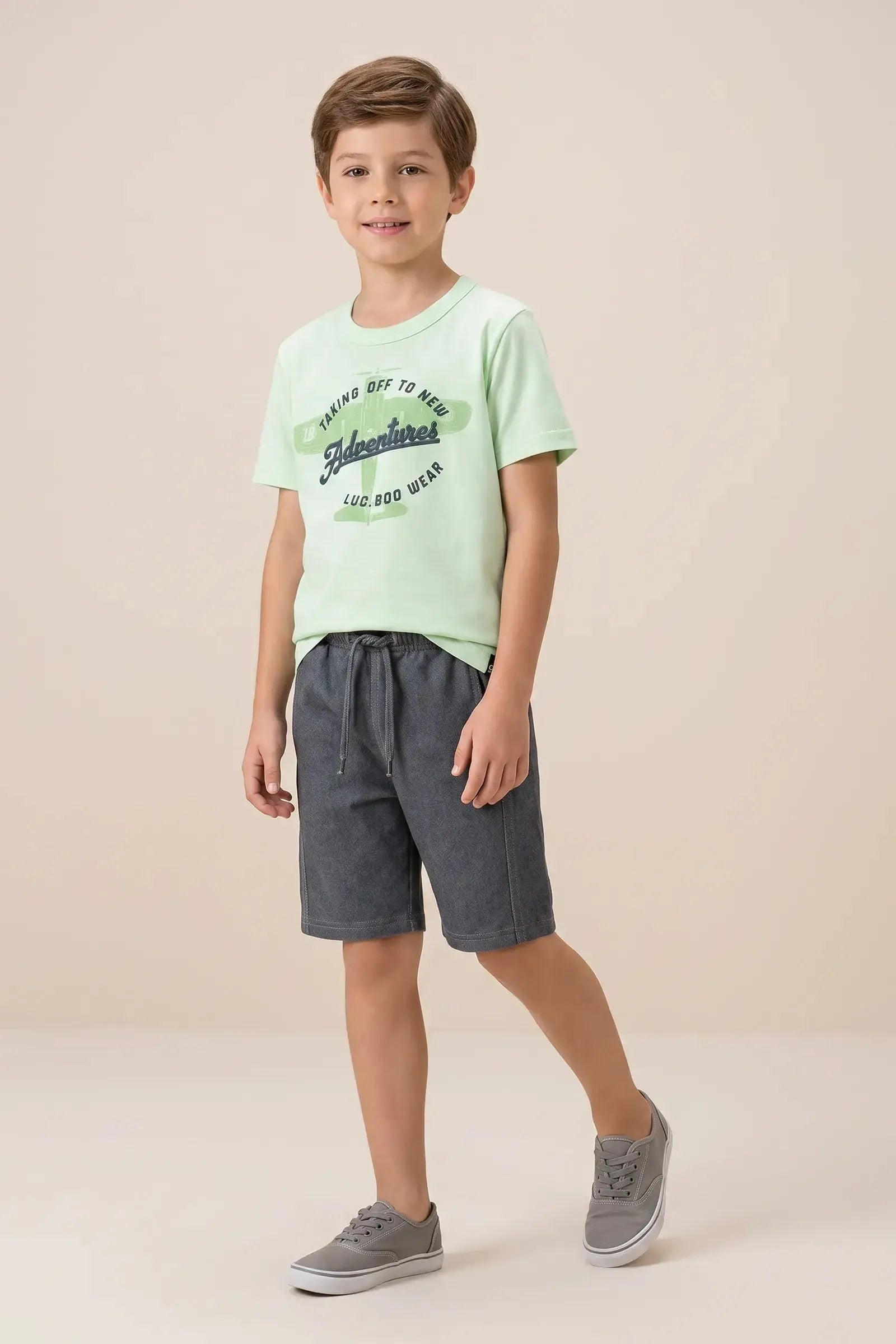 Conjunto de Camiseta em Meia Malha e Bermuda em Cotton Jeans com Elastano 94571 LucBoo Infantil Menino