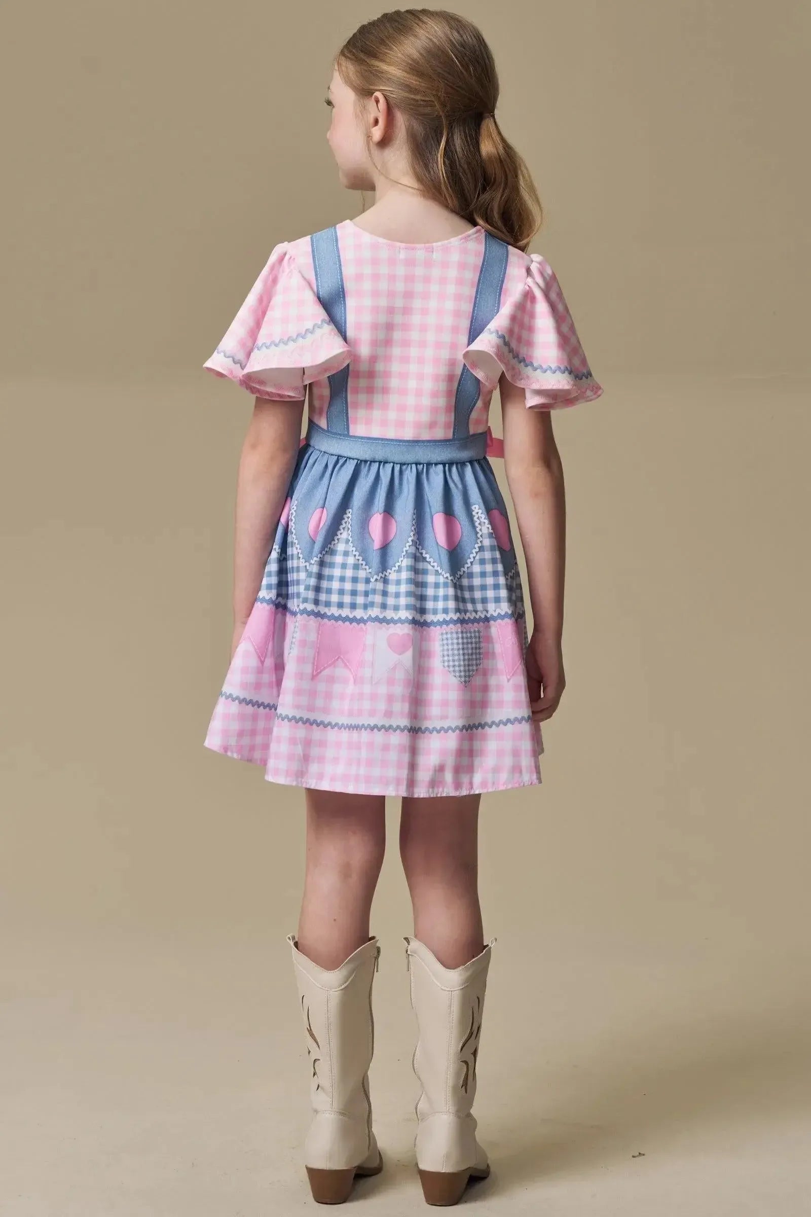Vestido em Fly Tech e Nylon em Delicado Mix de Azul e Rosa com Coração Bordado em Tule. Um Traje Caipira Chic e Encantador Da Infanti. 97507 Infanti Infantil Menina