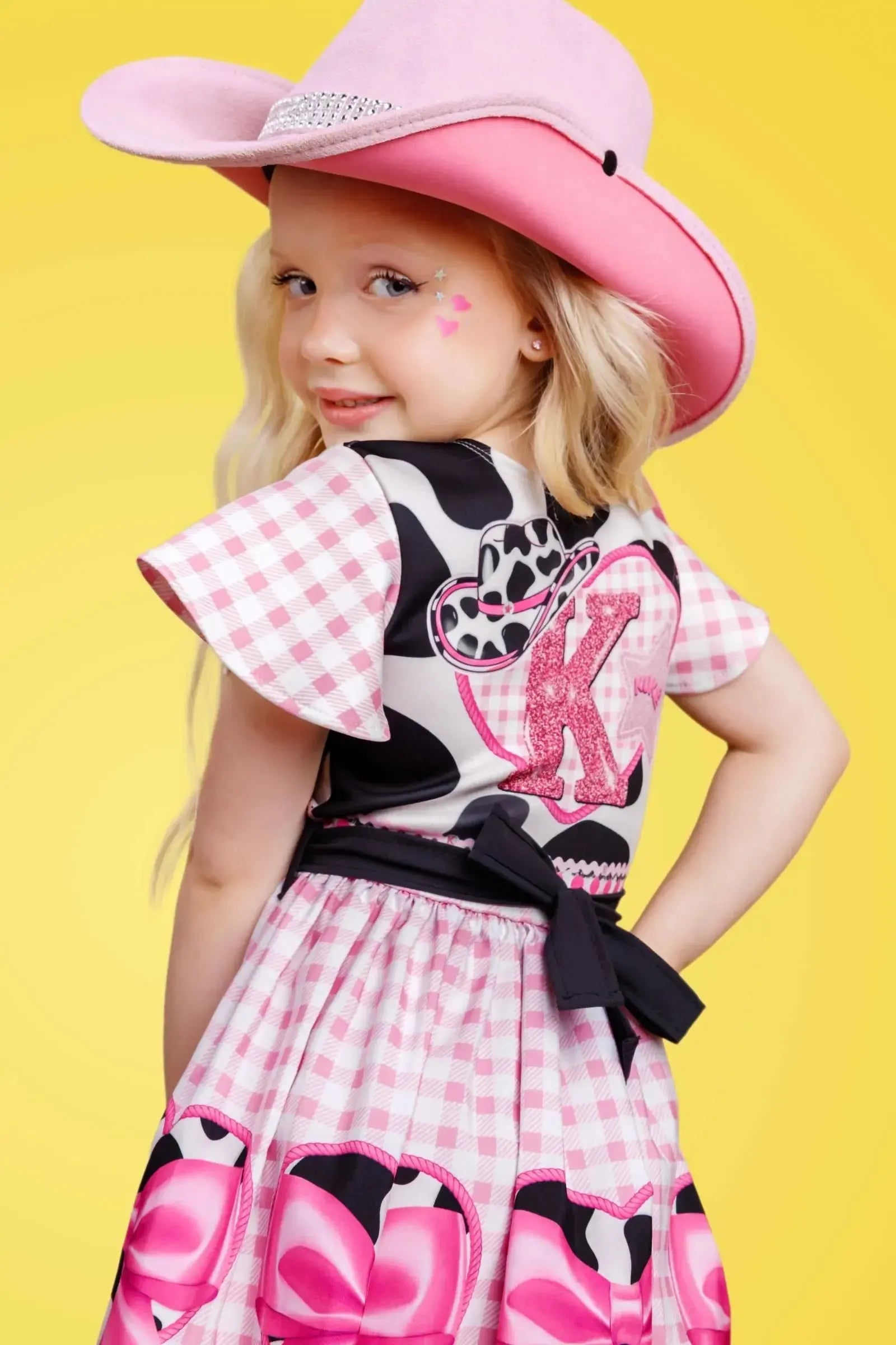 Vestido Junino Boiadeira em Fly Tech e Nylon Estampa de Vaquinha e Franjas com Strass 97819 Kukiê Infantil Menina
