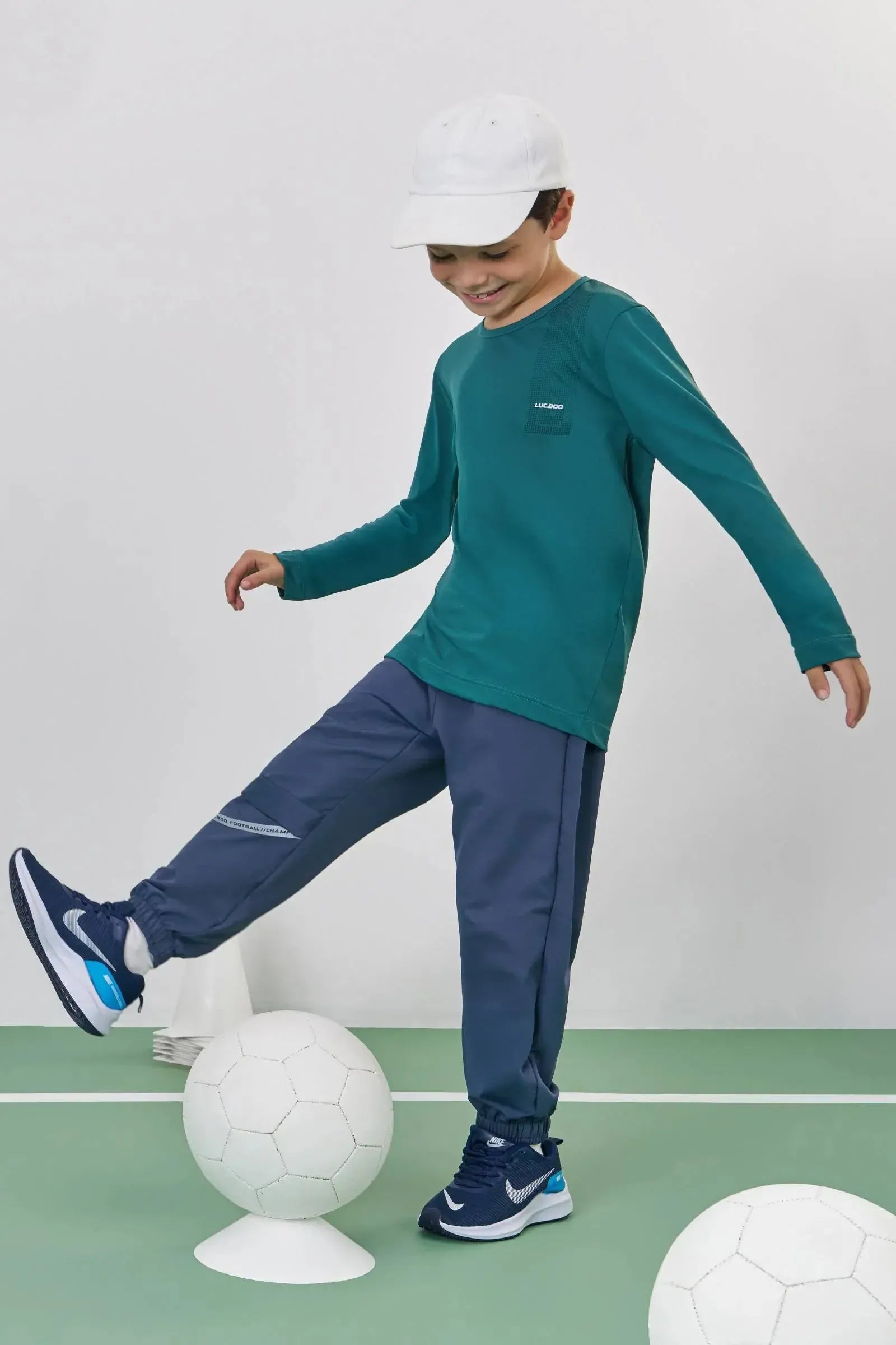 Calça Jogger em Nylon Ultrastretch com Elastano 90420 LucBoo Infantil Menino