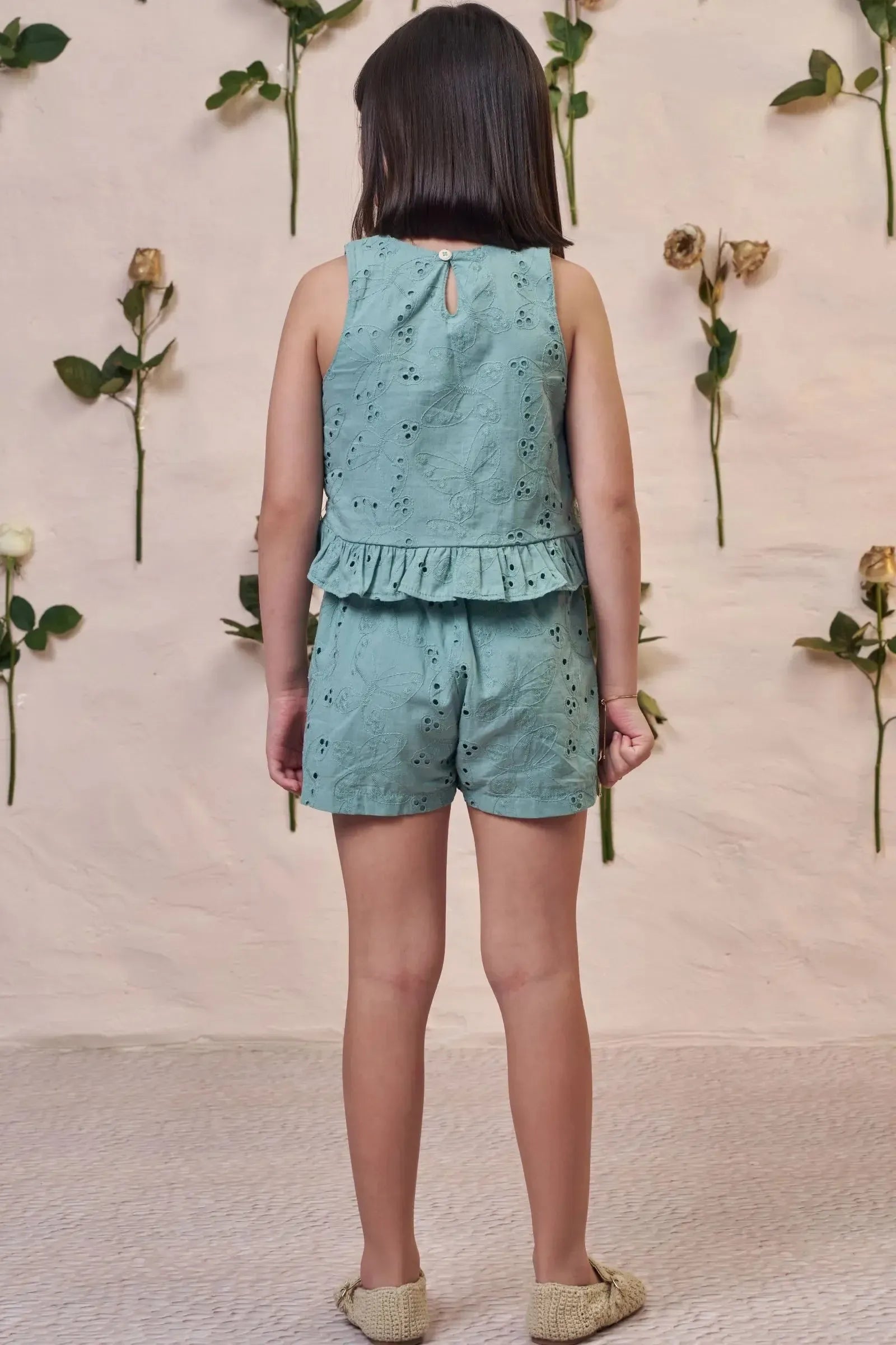 Conjunto de Bata e Shorts em Tecido Bordado 98308 Kukiê Infantil Menina
