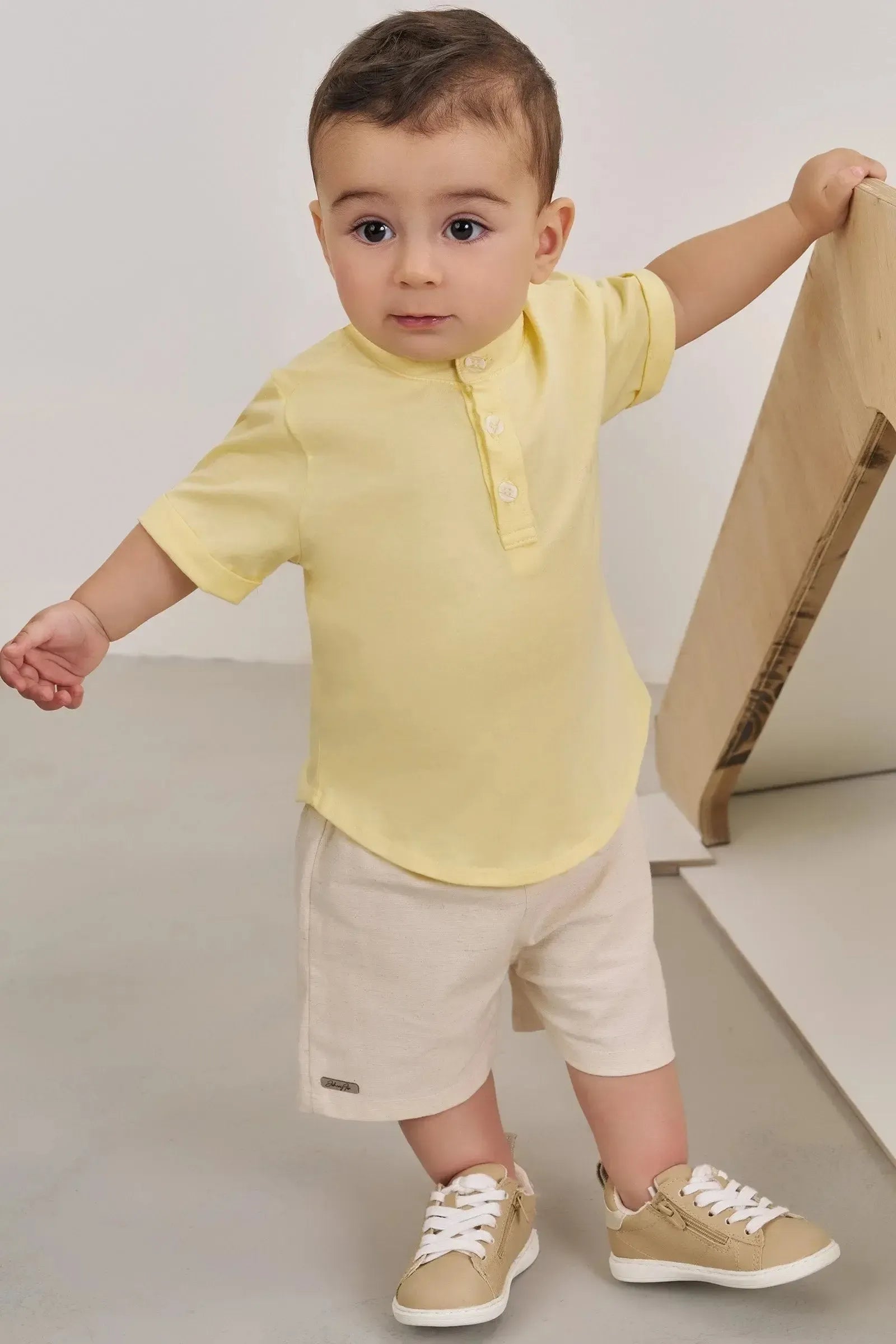 Conjunto de Bata em Meia Malha e Bermuda em Linho Santorine com Elastano 86342 Johnny Fox Bebê Menino