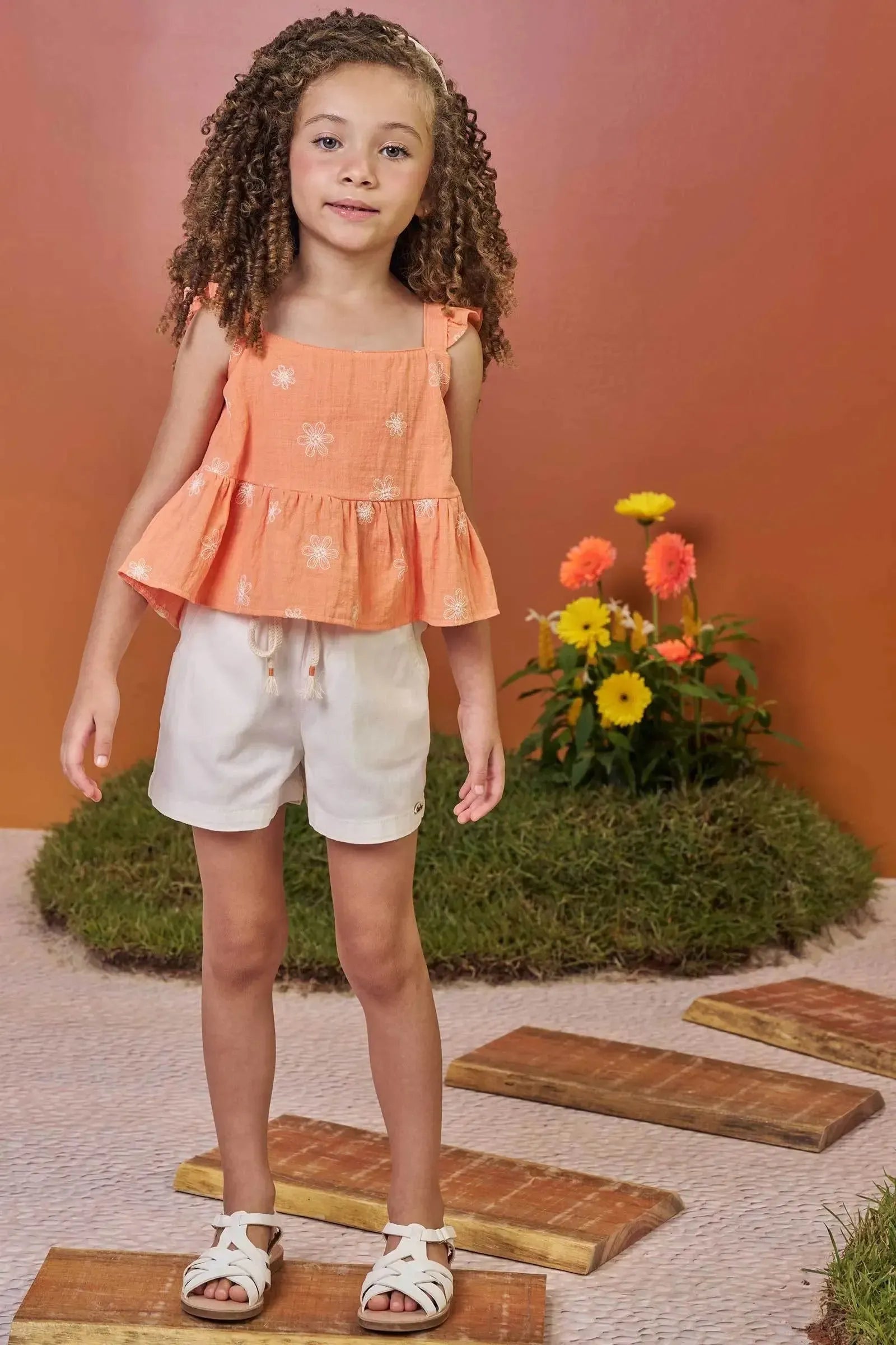Conjunto de Bata em Tricoline Bordado e Shorts em Sarja com Elastano 99012 Kukiê Infantil Menina