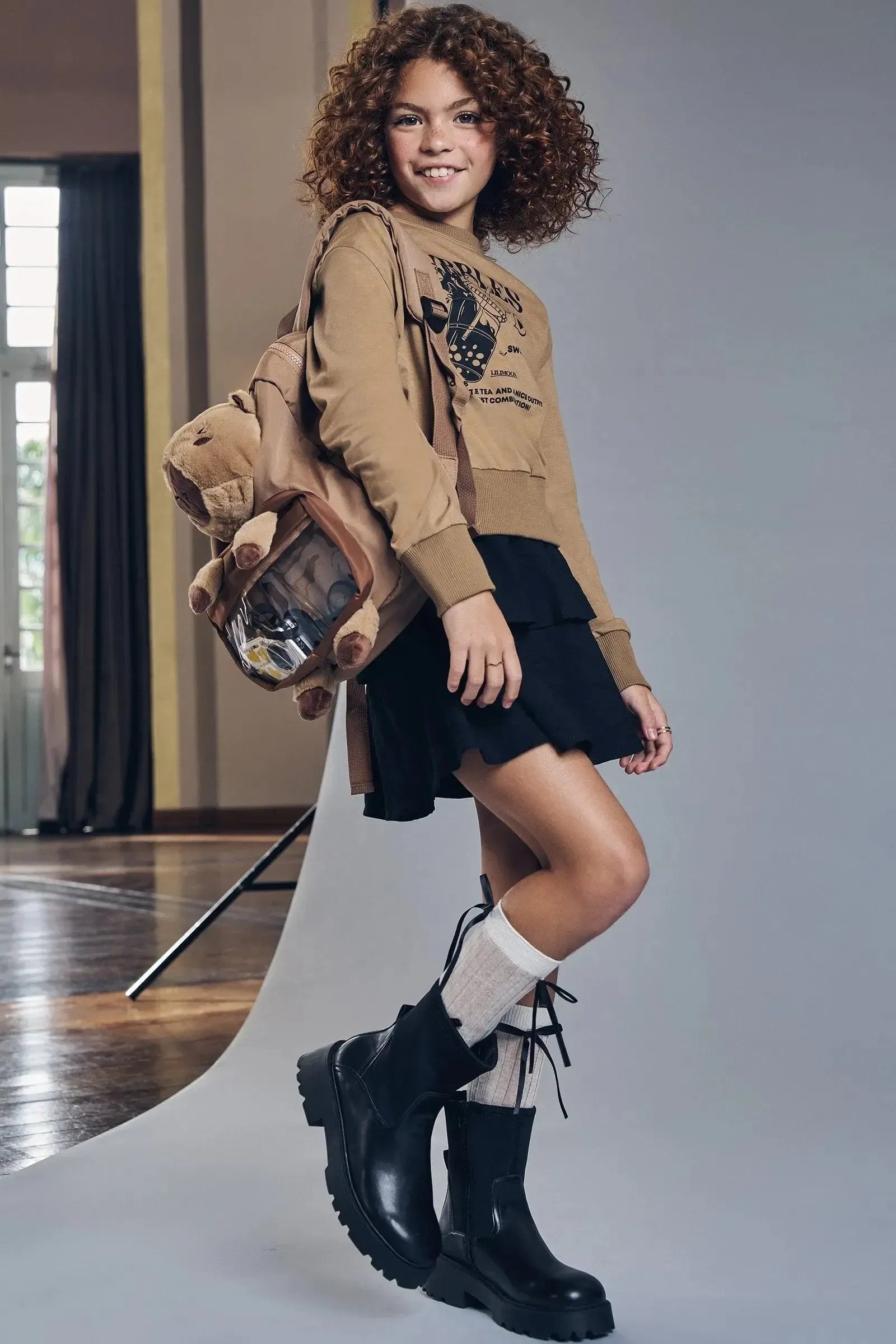 Conjunto de Blusa em Meia Malha e Saia em Alfaiataria Valentino com Shorts Embutido 92160 Lilimoon Teen Menina