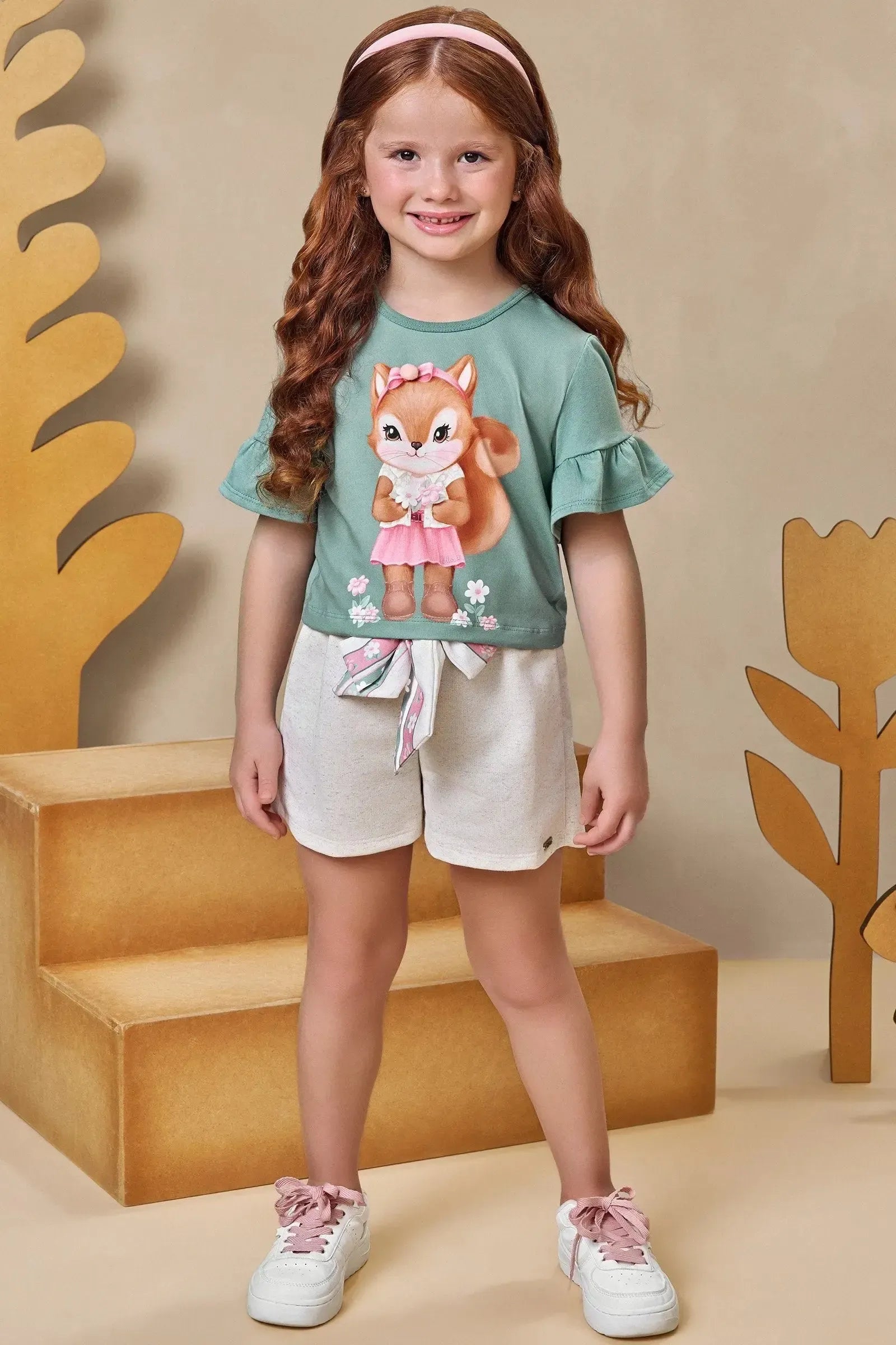 Conjunto de Blusa Boxy em Meia Malha e Shorts em Moletom sem Pelúcia 93323 Infanti Infantil Menina