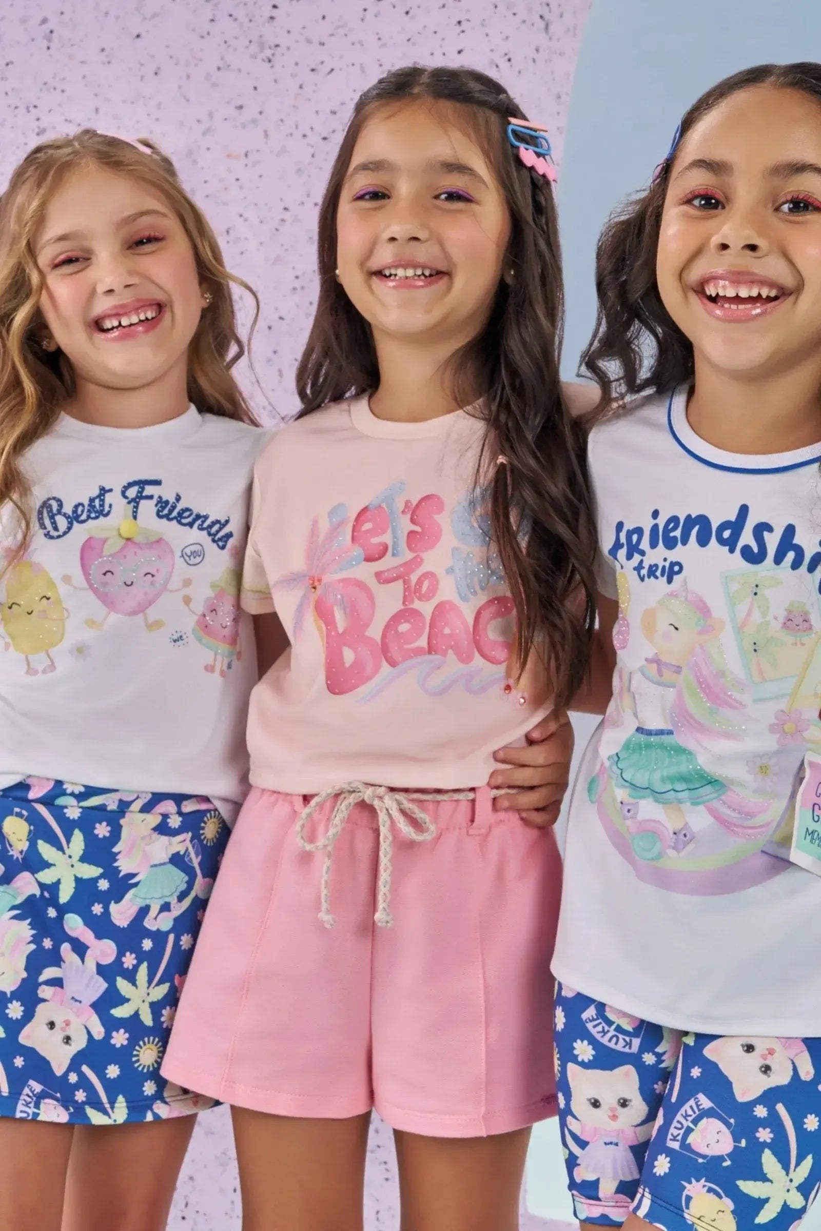 Conjunto de Blusa Boxy Over em Malha Flamê e Shorts em Moletom sem Pelúcia 88727 Kukiê Infantil Menina
