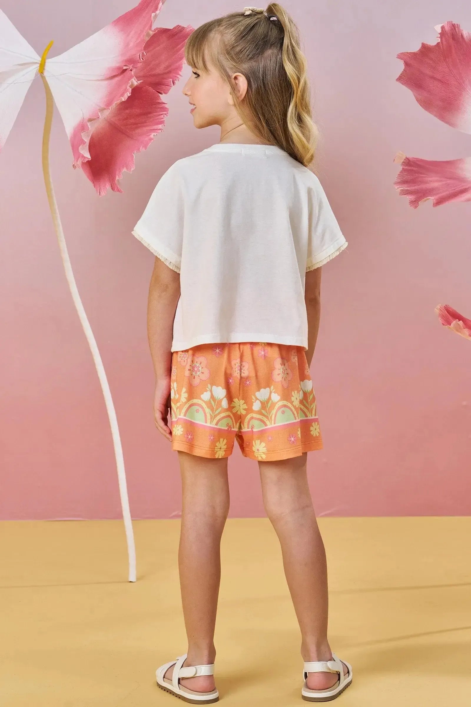 Conjunto de Blusa Boxy Over em Meia Malha com Shorts em Malha Power 82933 Infanti Infantil Menina