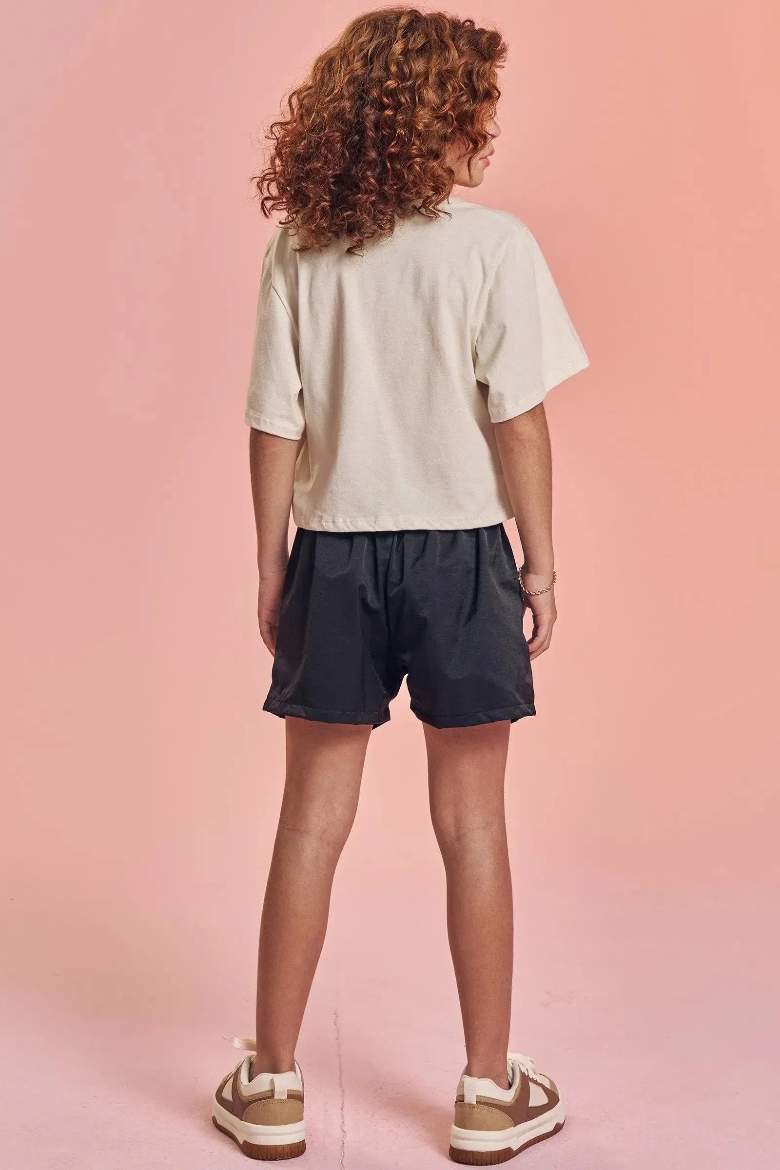 Conjunto de Blusa Boxy Over em Meia Malha e Shorts em Alfaiataria Amore 92714 Lilimoon Teen Menina