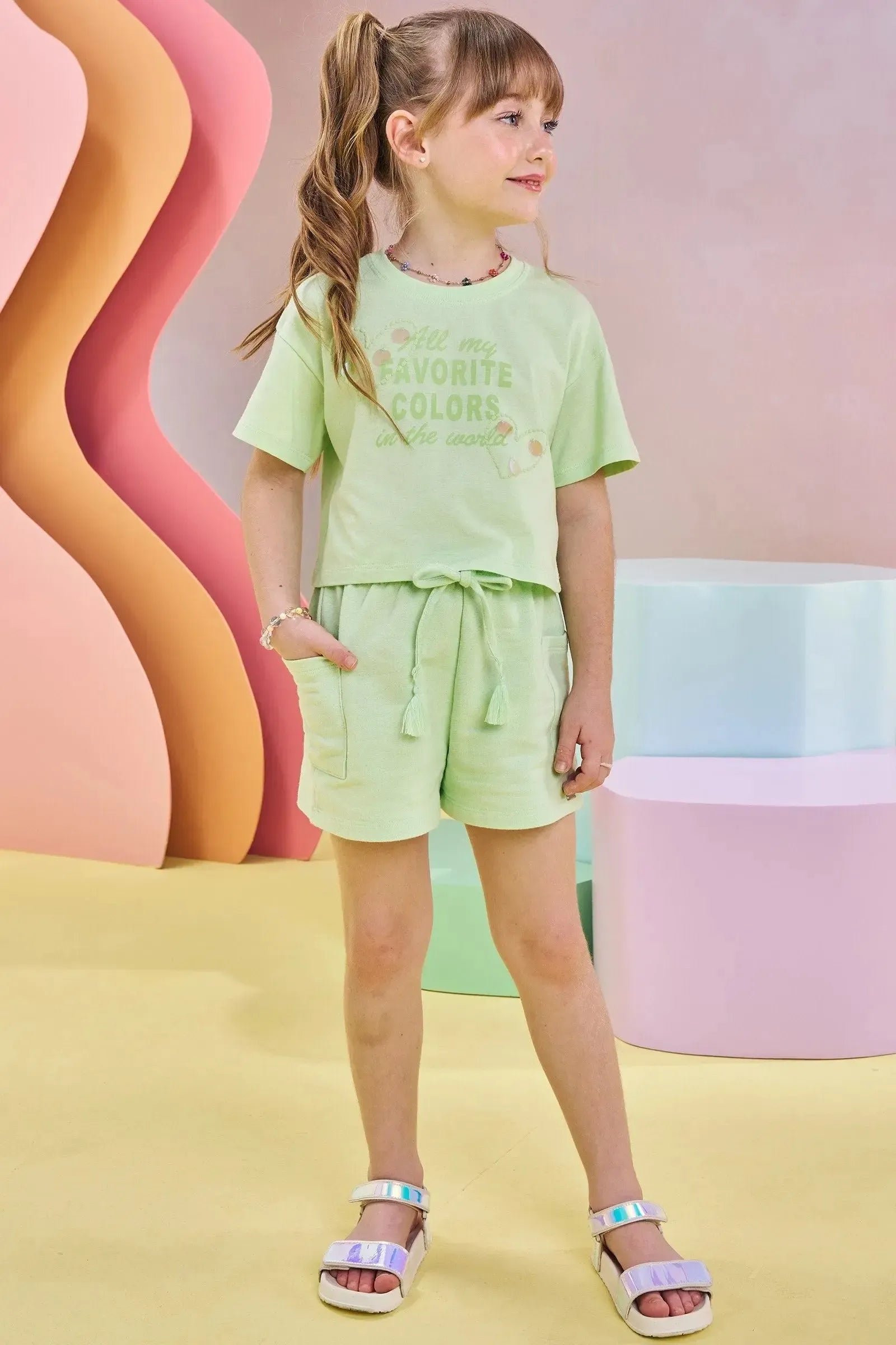 Conjunto de Blusa Boxy Over em Meia Malha e Shorts em Moletom sem Pelúcia 83115 Infanti Infantil Menina