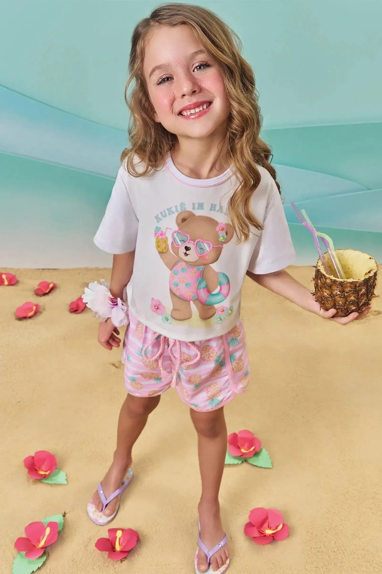 Conjunto de Blusa Boxy Over em Meia Malha e Shorts em Nylon 83956 Kukiê Infantil Menina