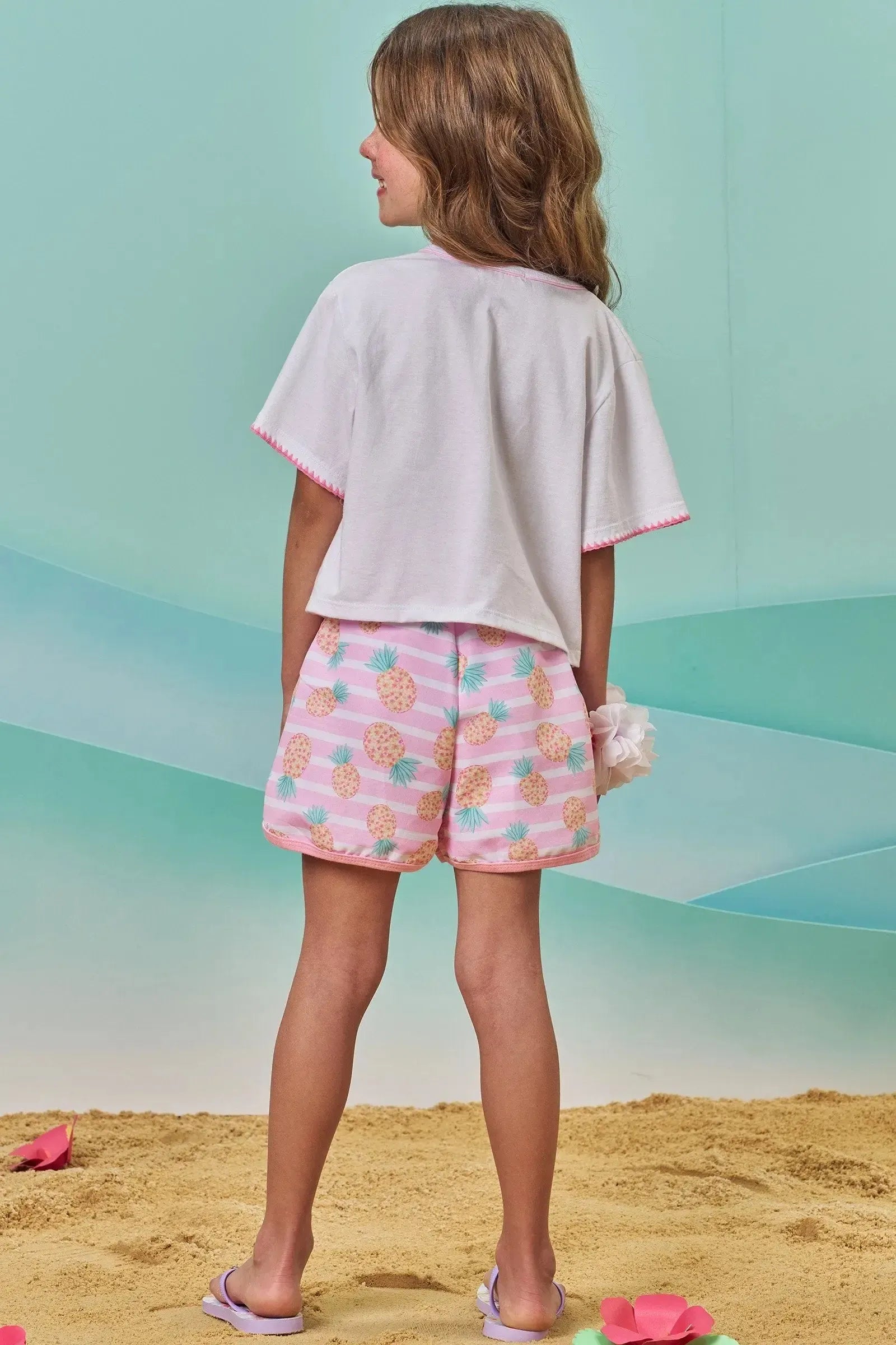Conjunto de Blusa Boxy Over em Meia Malha e Shorts em Nylon 83956 Kukiê Infantil Menina
