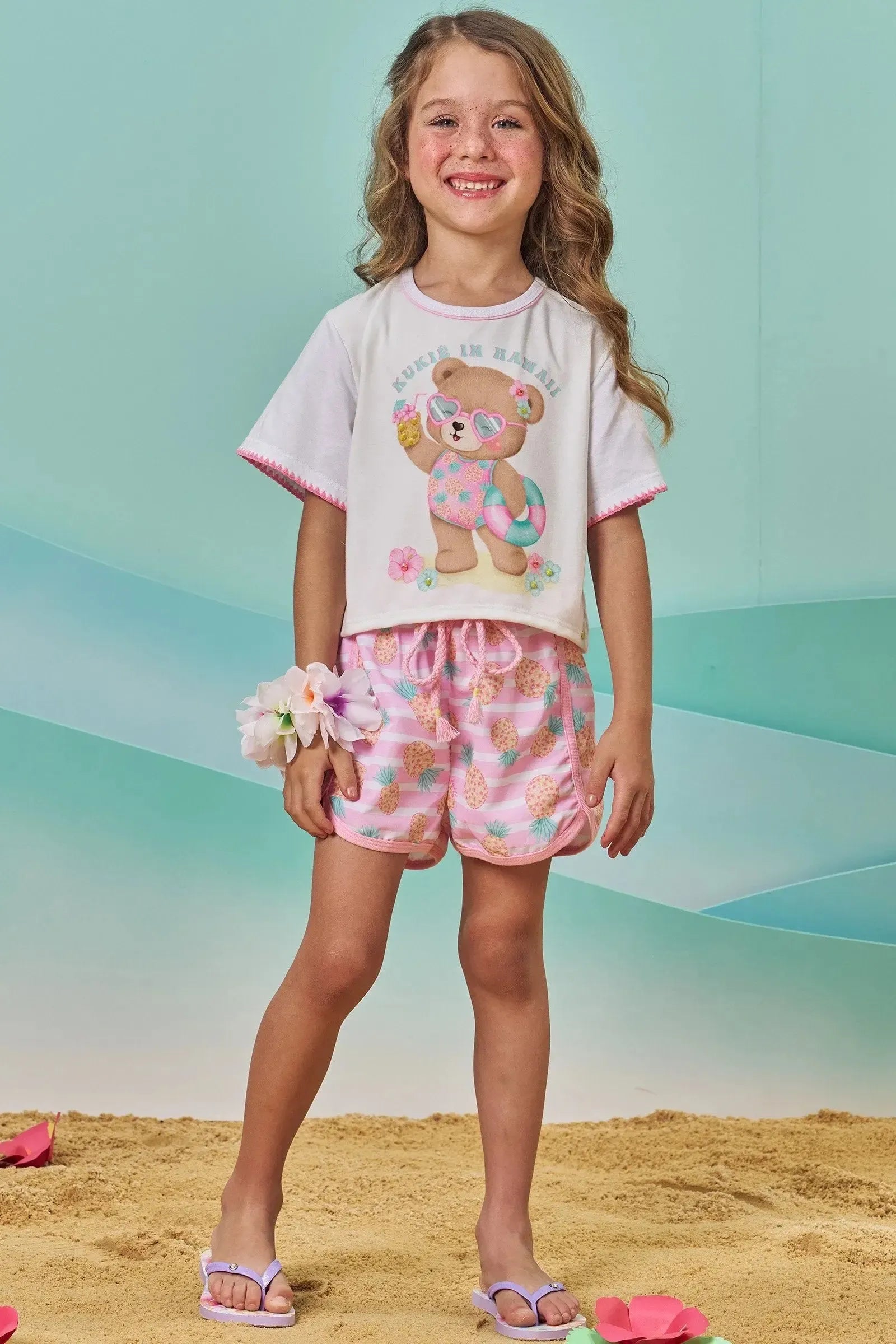 Conjunto de Blusa Boxy Over em Meia Malha e Shorts em Nylon 83956 Kukiê Infantil Menina