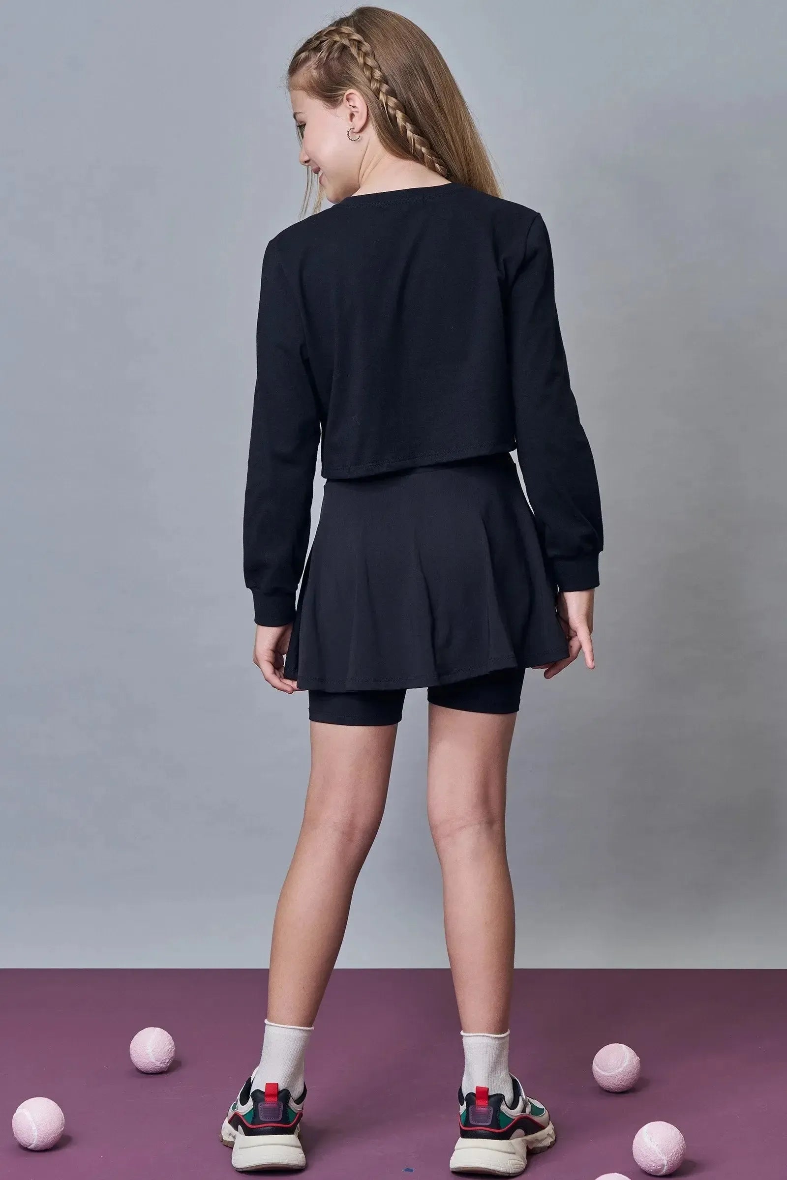 Conjunto de Blusa Cropped em Meia Malha e Saia em Poliamida com Shorts Embutido 92286 Lilimoon Teen Menina