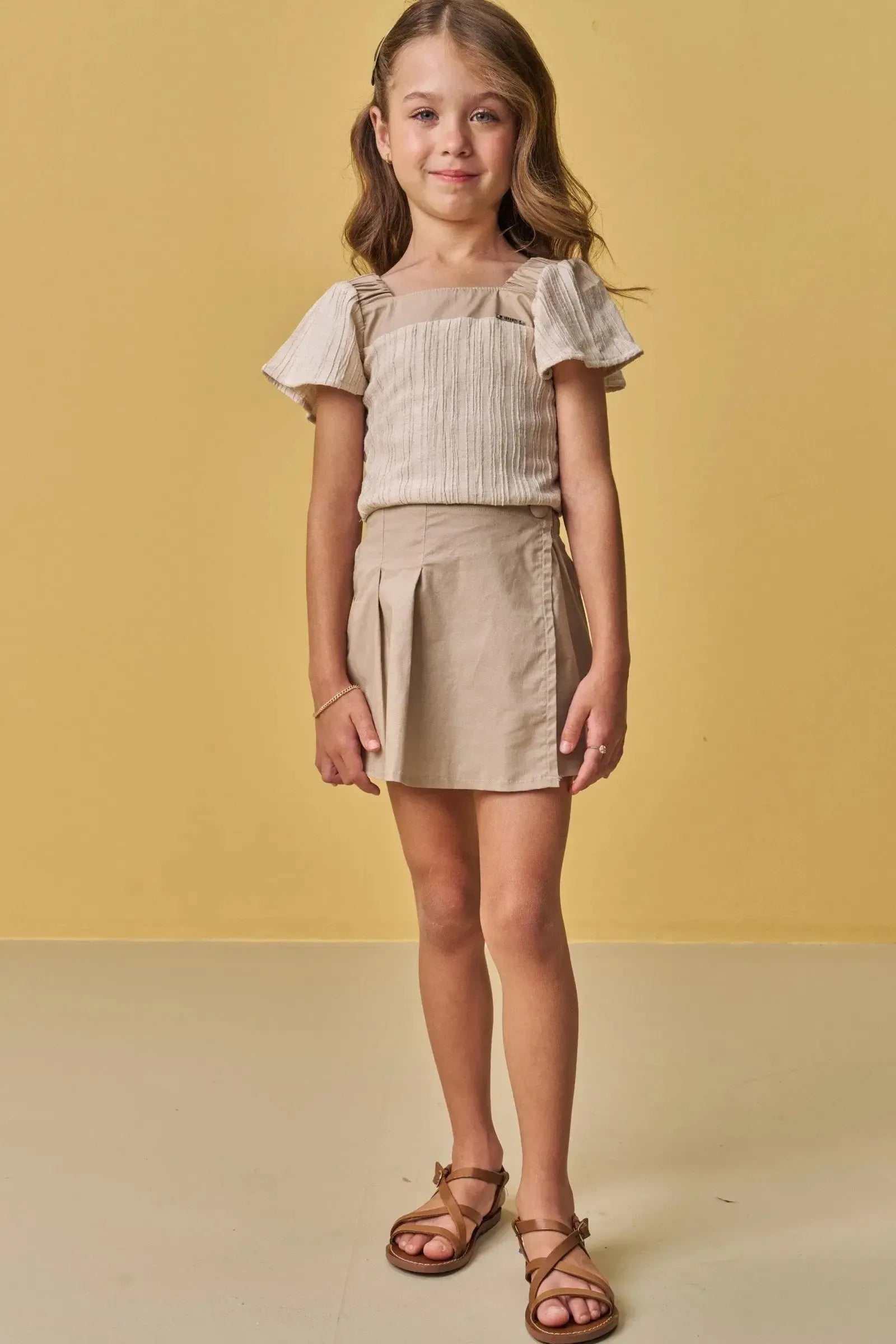 Conjunto de Blusa Cropped em Tecido Plissado e Short Saia em Tricoline com Elastano 88154 Infanti Infantil Menina