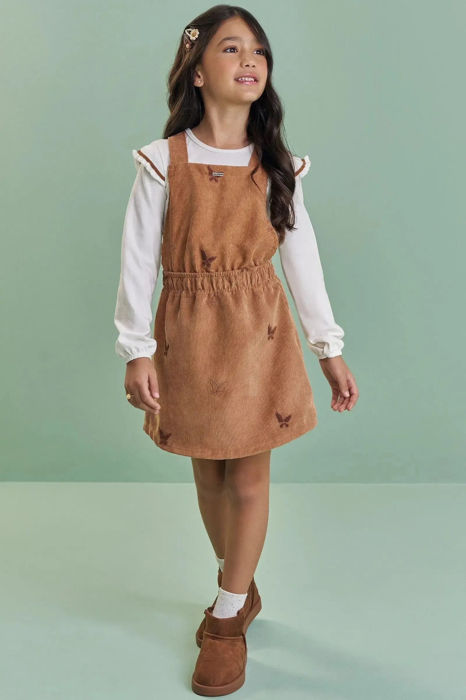 Conjunto de Blusa em Cotton e Salopete em Cotelê Bordado 92511 Kukiê Infantil Menina