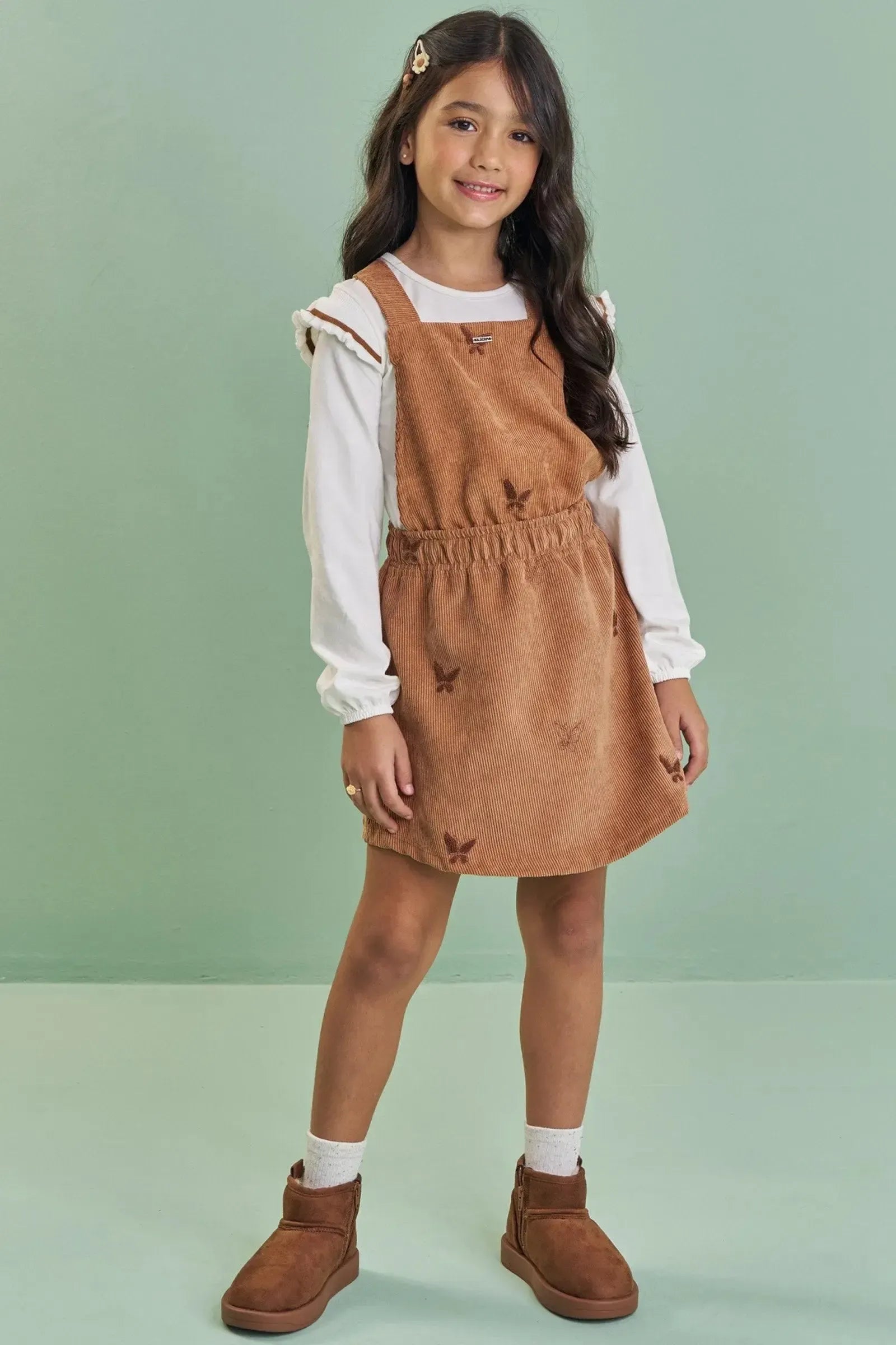 Conjunto de Blusa em Cotton e Salopete em Cotelê Bordado 92511 Kukiê Infantil Menina