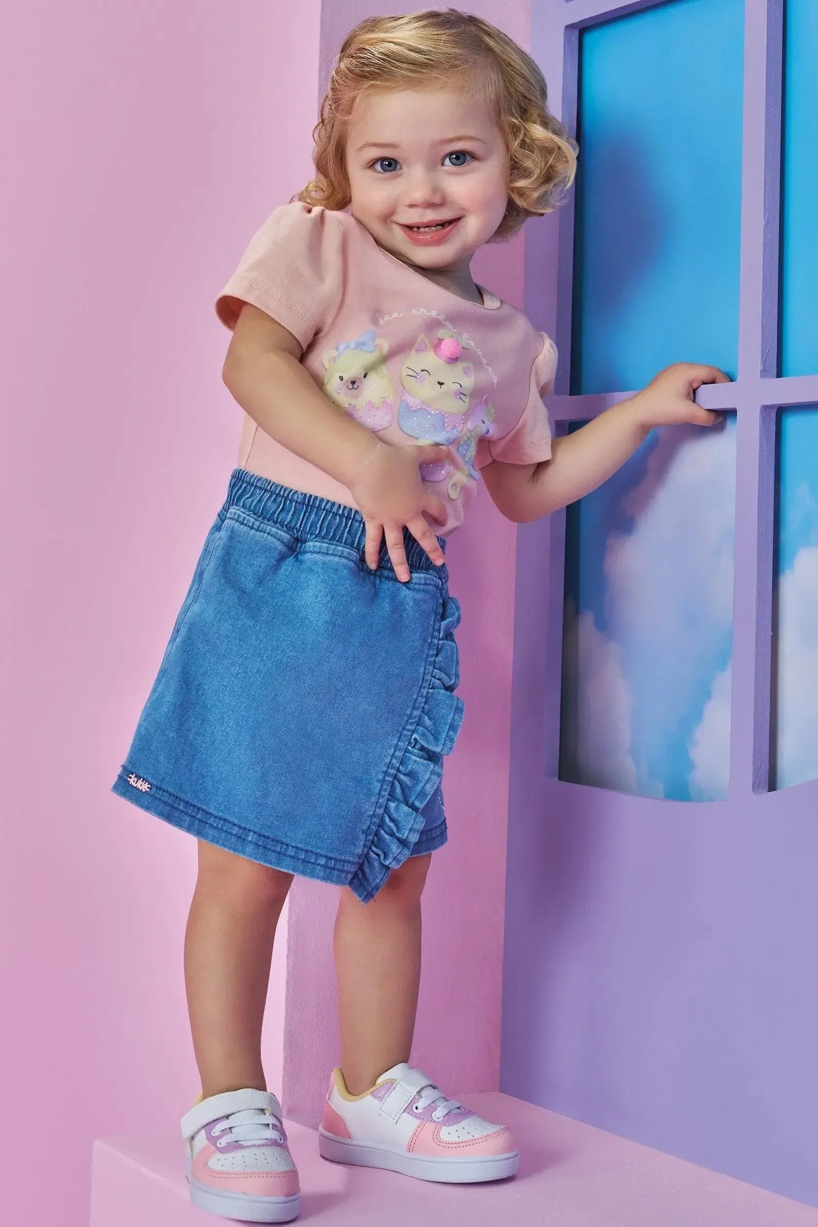 Conjunto de Blusa em Cotton e Short Saia em Jeans Guga com Elastano 92956 Kukiê Infantil Menina