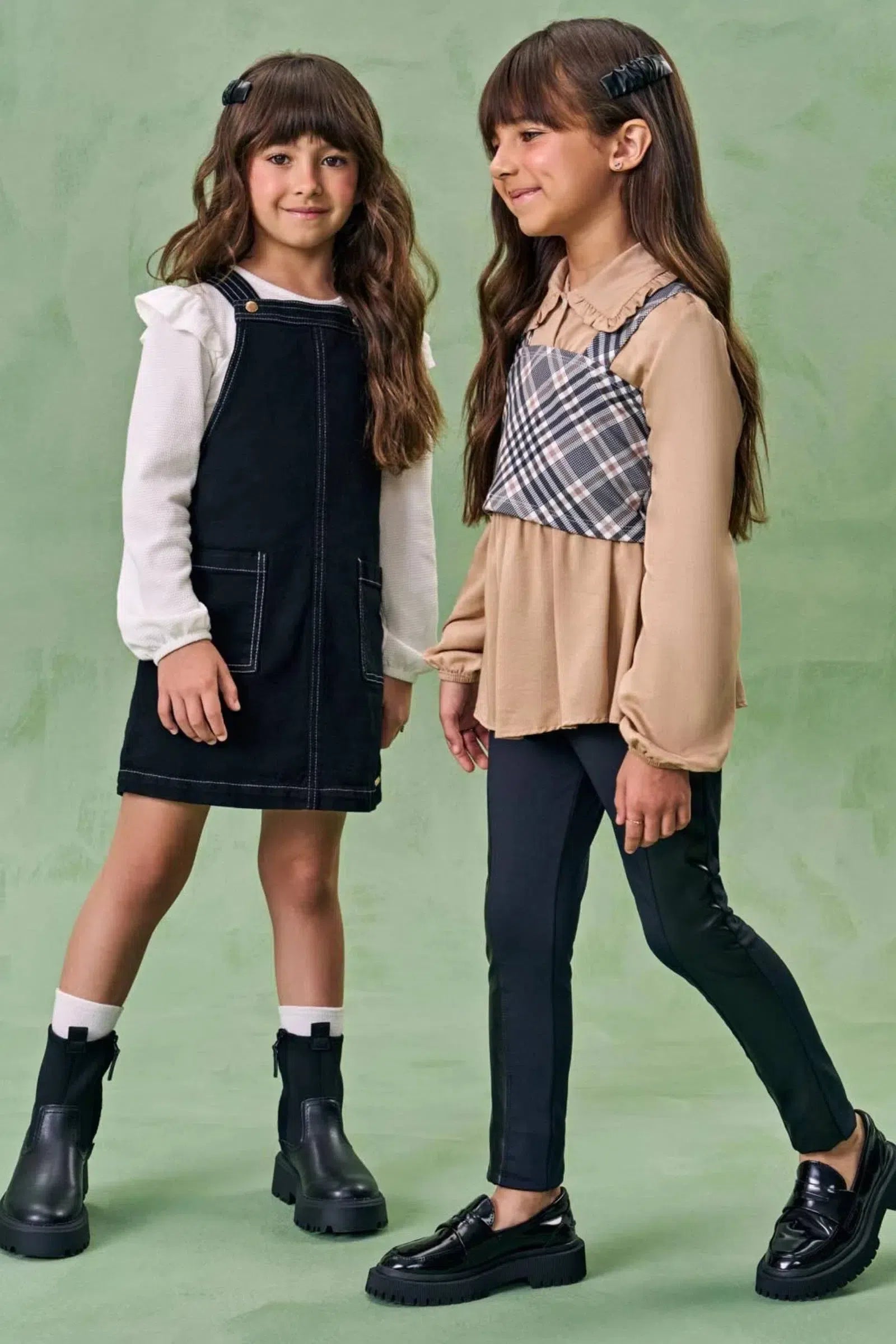 Conjunto de Blusa em Malha Bee com Salopete em Sarja com Elastano 80579 Infanti Infantil Menina