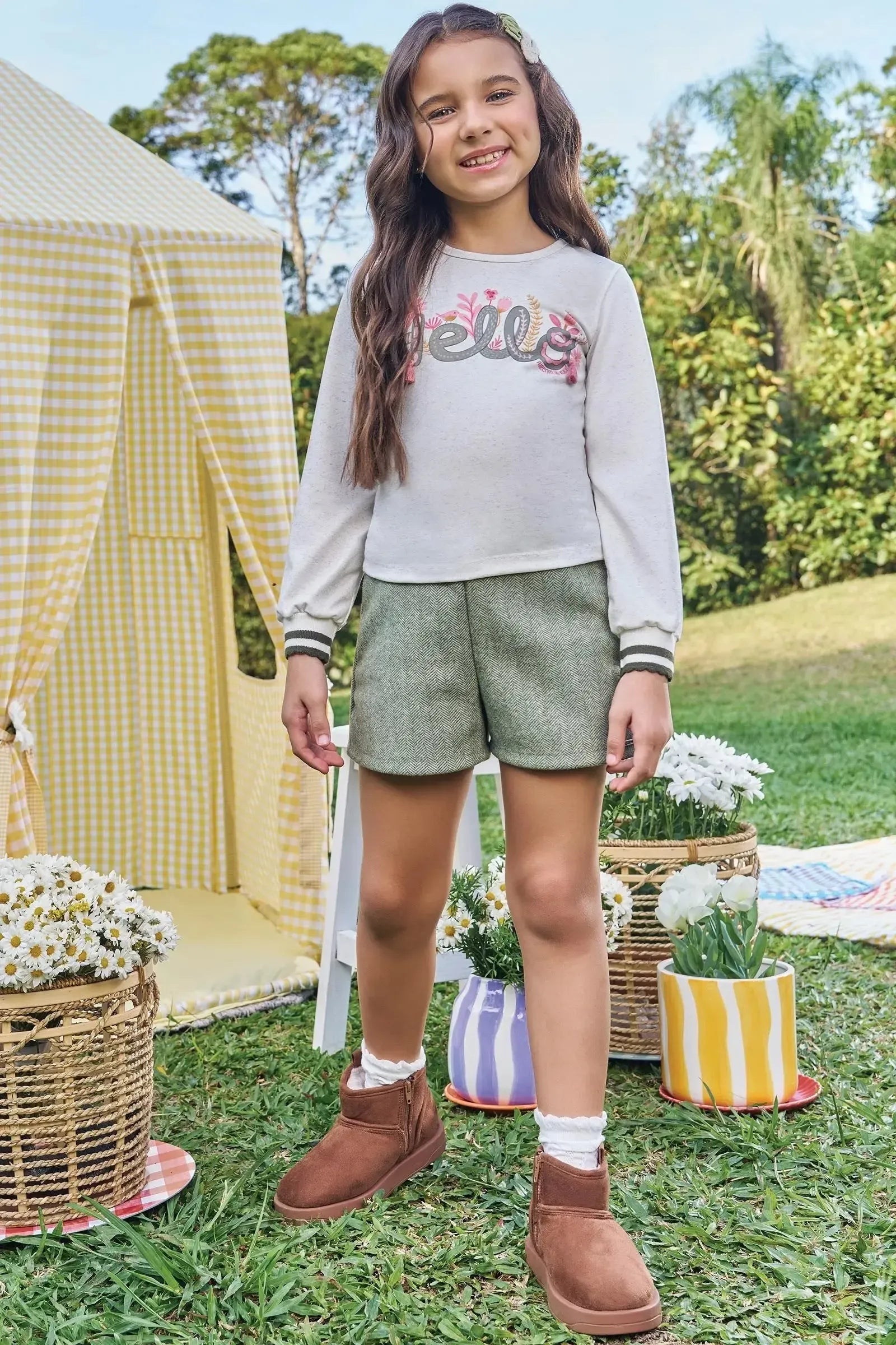 Conjunto de Blusa em Malha Power e Shorts em Tecido Chevron 89578 Kukiê Infantil Menina