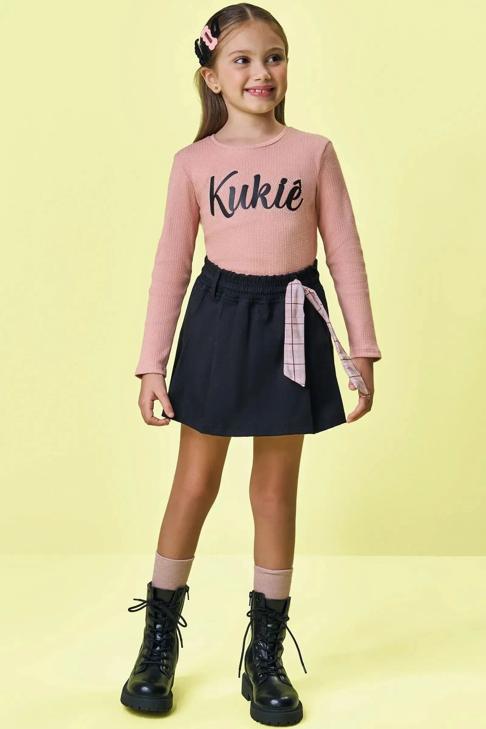 Conjunto de Blusa em Malha Waffle e Short Saia em Sarja com Elastano 92652 Kukiê Infantil Menina