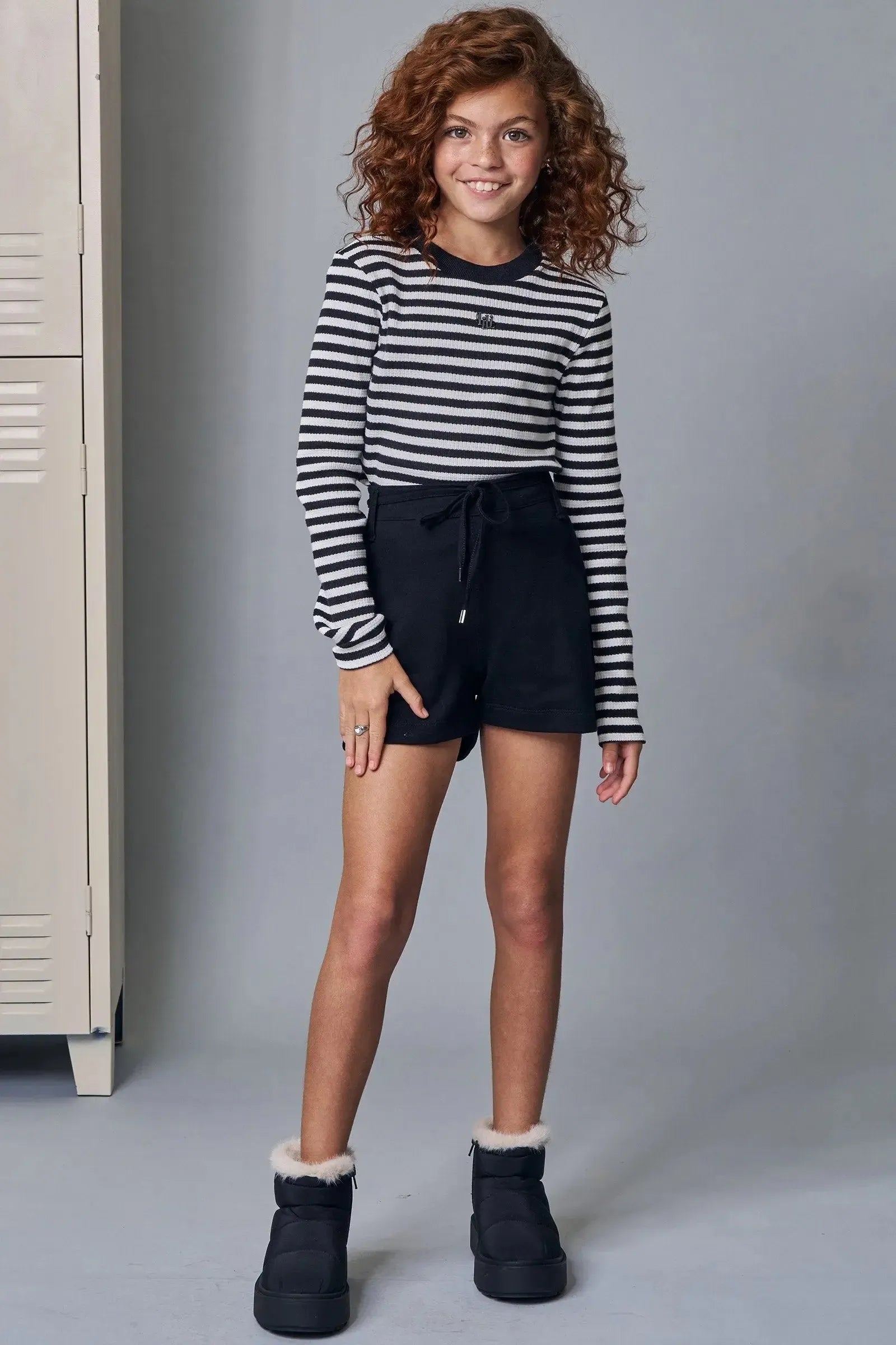 Conjunto de Blusa em Malha Waffle Listrada e Shorts em Moletom sem Pelúcia 91854 Lilimoon Teen Menina
