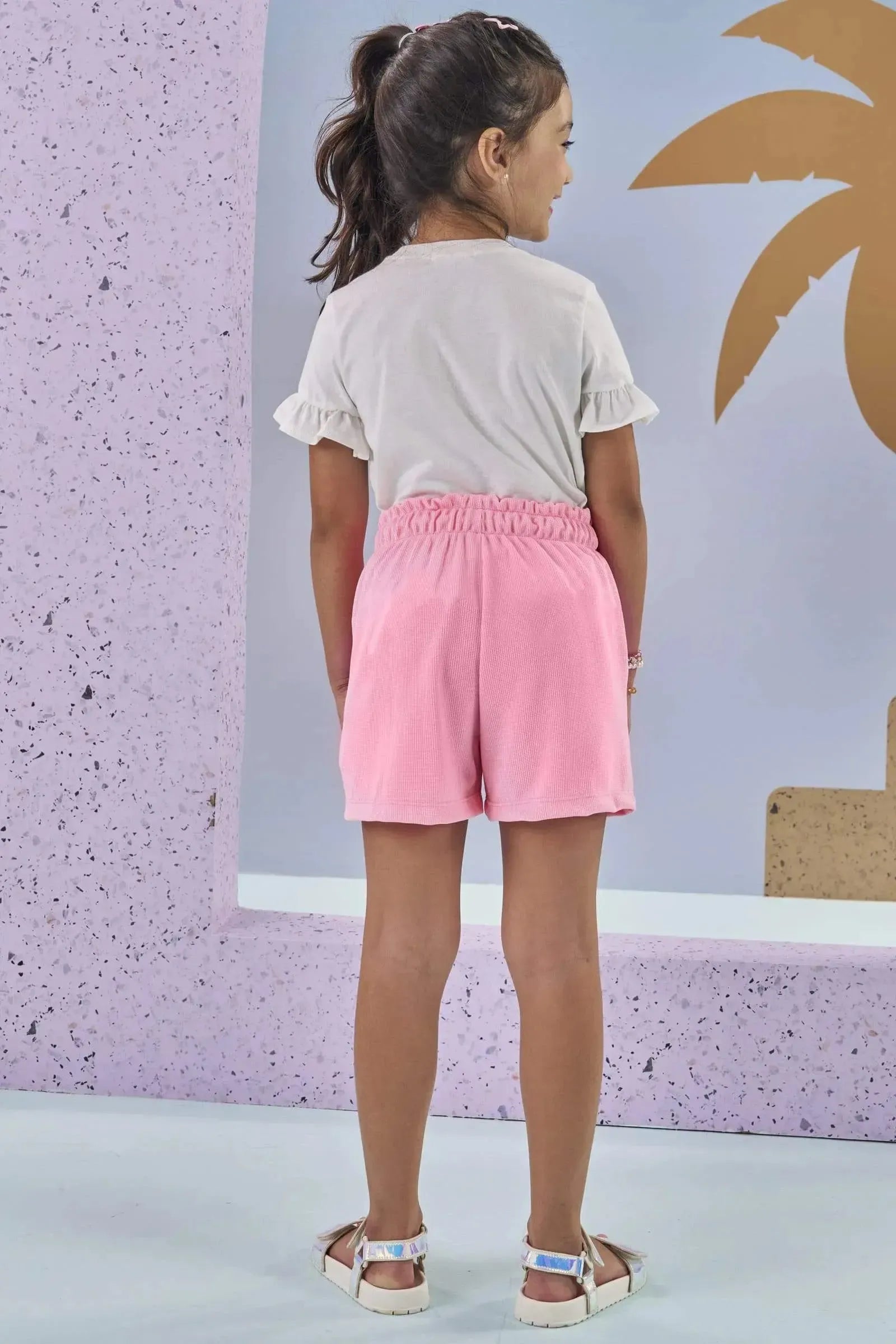 Conjunto de Blusa em Meia Malha e Shorts em Malha Mini Textura 88243 Kukiê Infantil Menina
