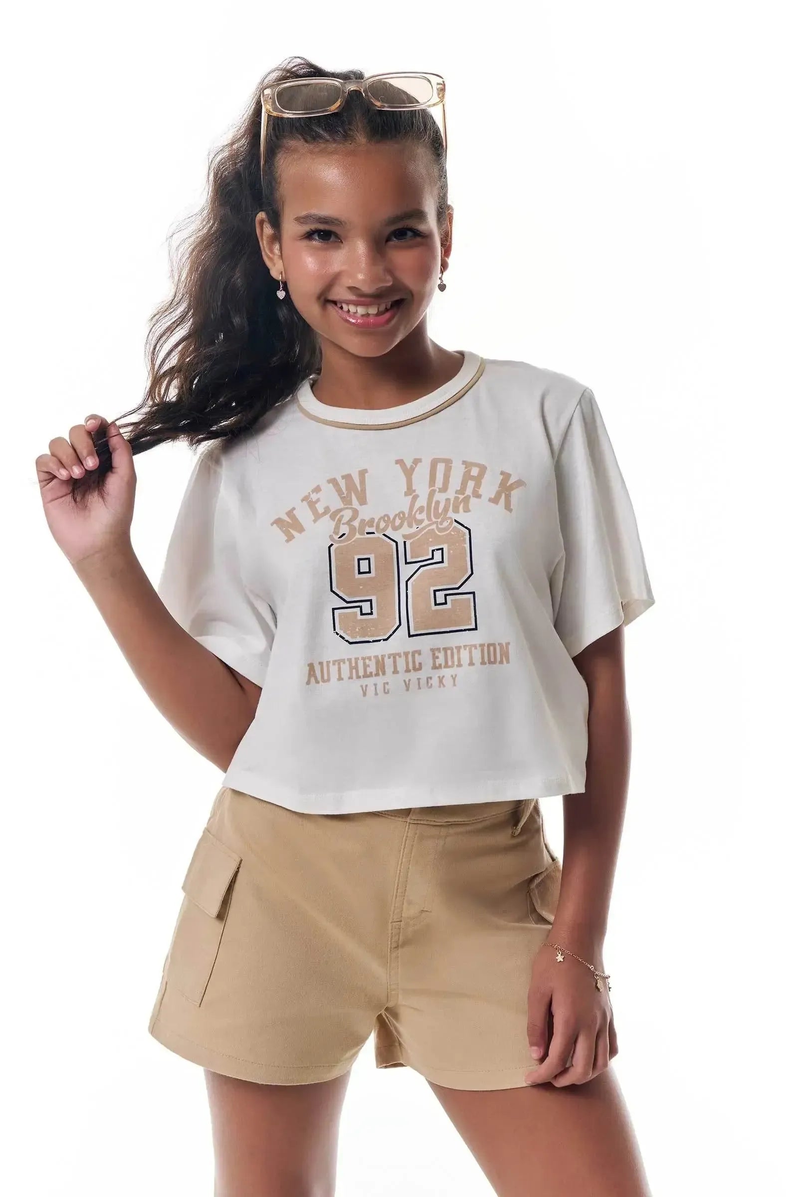 Conjunto de Blusa em Meia Malha e Shorts em Sarja com Elastano 95924 Vic&Vicky Teen Menina