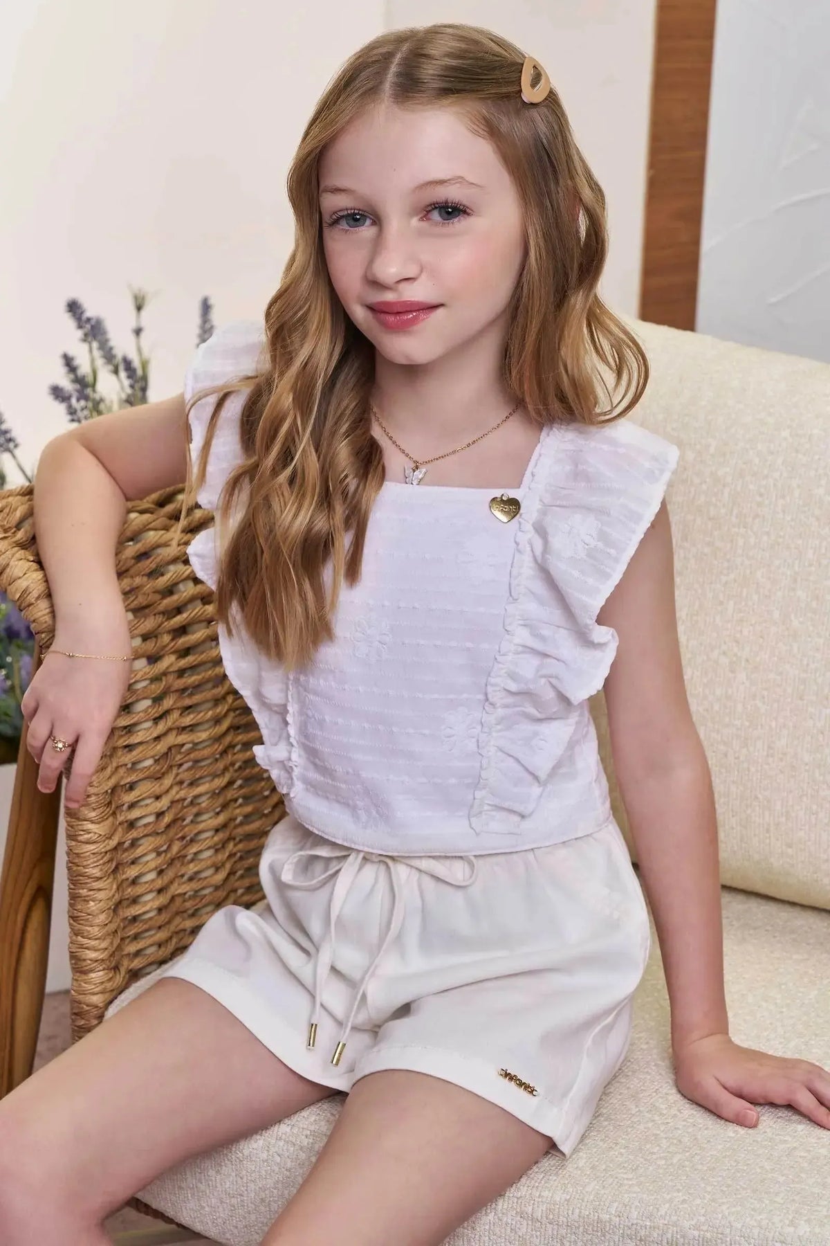 Conjunto de Blusa em Tricoline Bordada e Shorts em Sarja com Elastano 98677 Infanti Infantil Menina