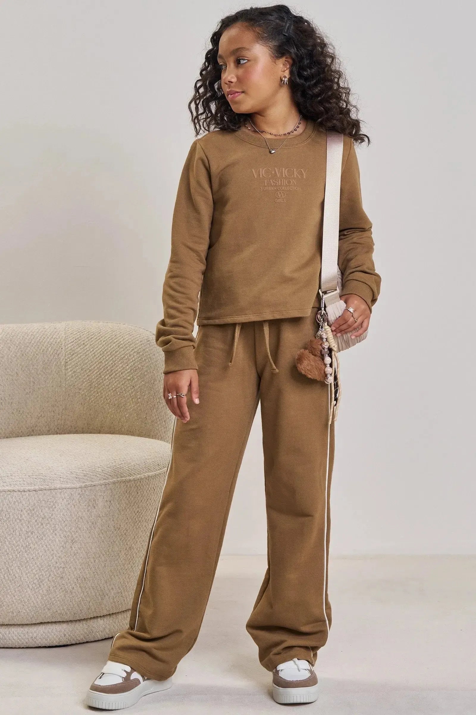 Conjunto de Blusão Boxy e Calça Wide Leg em Moletom sem Pelúcia 90847 Vic&Vicky Teen Menina