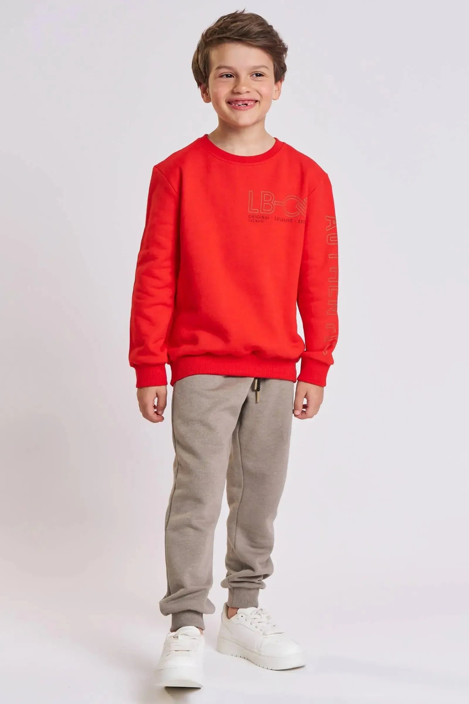 Conjunto de Blusão e Calça Jogger em Moletom com Pelúcia 89782 LucBoo Infantil Menino