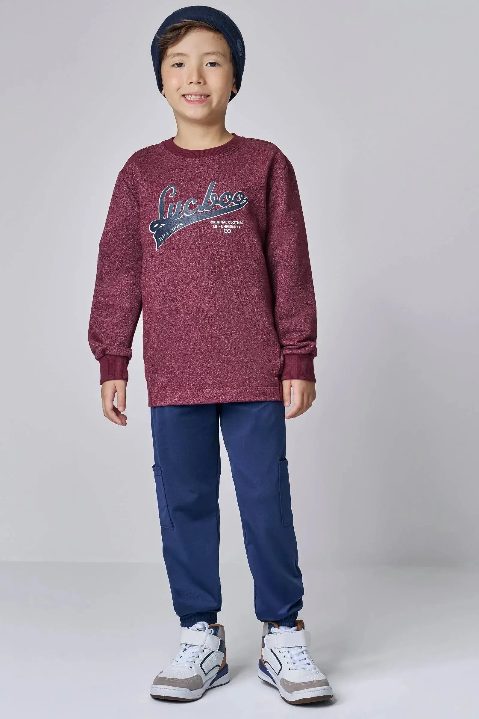 Conjunto de Blusão em Moletom Rajado sem Pelúcia e Calça Jogger em Termoskin Peluciado 90421 LucBoo Infantil Menino