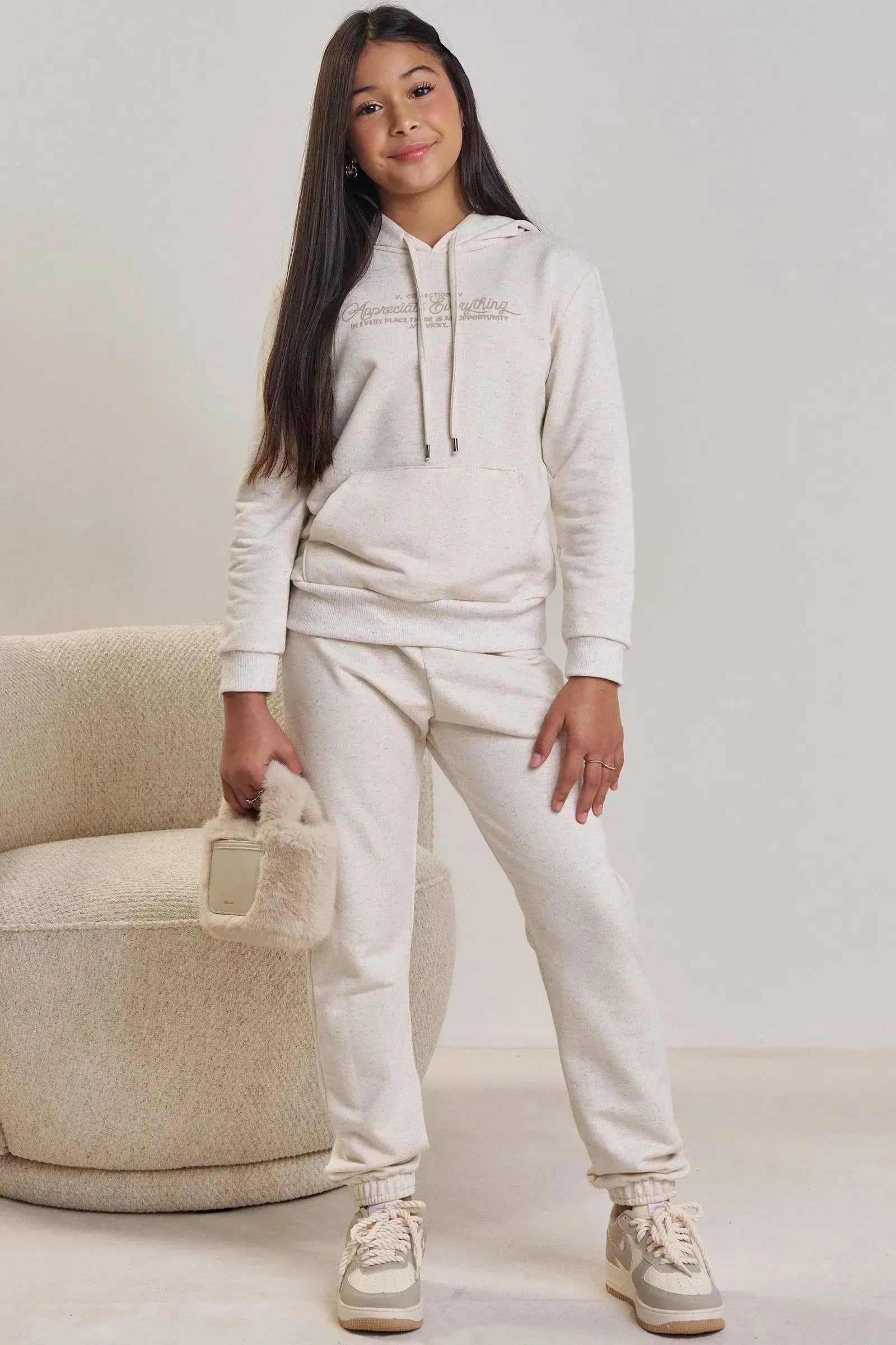 Conjunto de Blusão Over e Calça em Moletom com Pelúcia 89467 Vic&Vicky Teen Menina