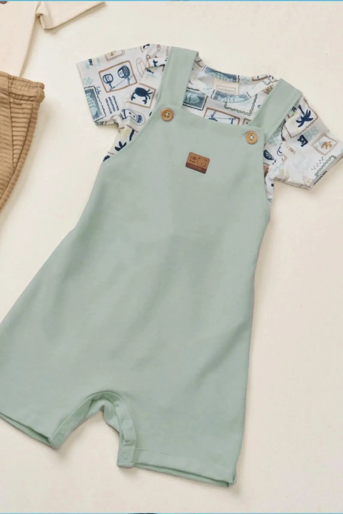 Conjunto de Body em Malha Power com Elastano e Jardineira em Malha Alfaiataria com Elastano 98026 LucBoo Bebê Menino