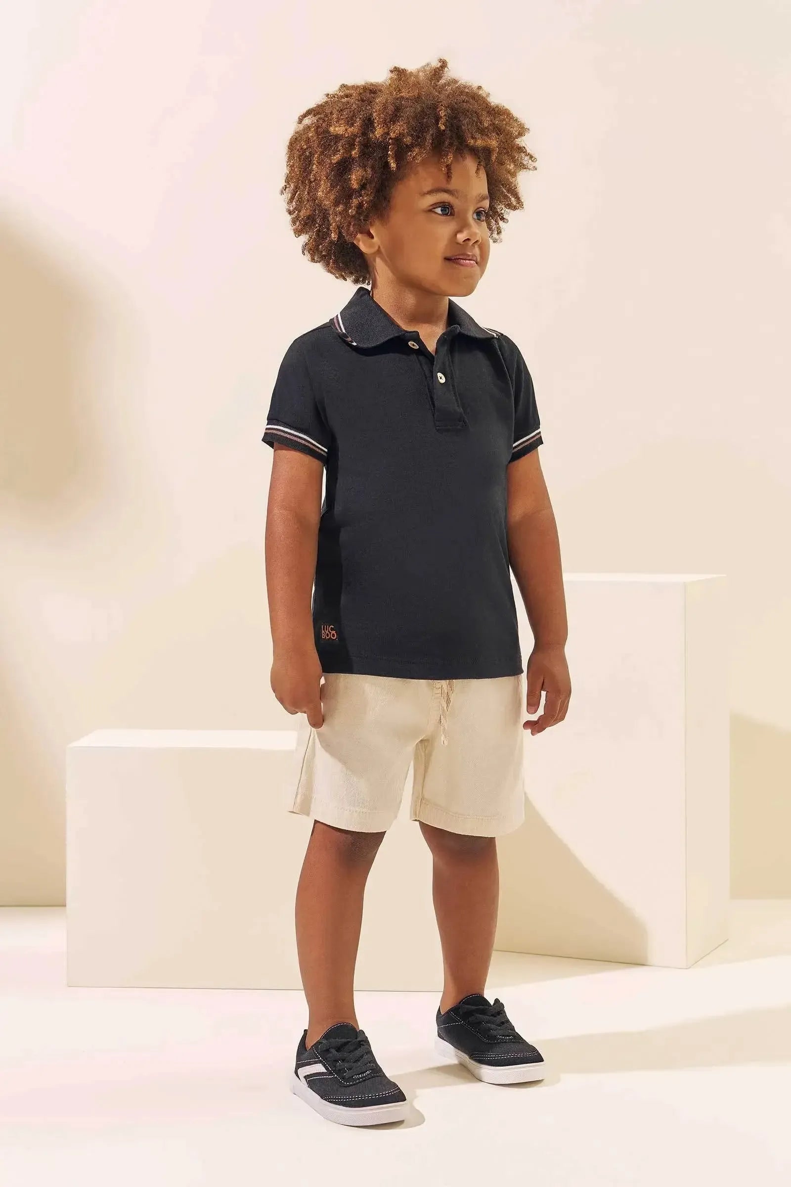 Conjunto de Camisa Polo em Meia Malha e Bermuda em Sarja com Elastano 97199 LucBoo Infantil Menino