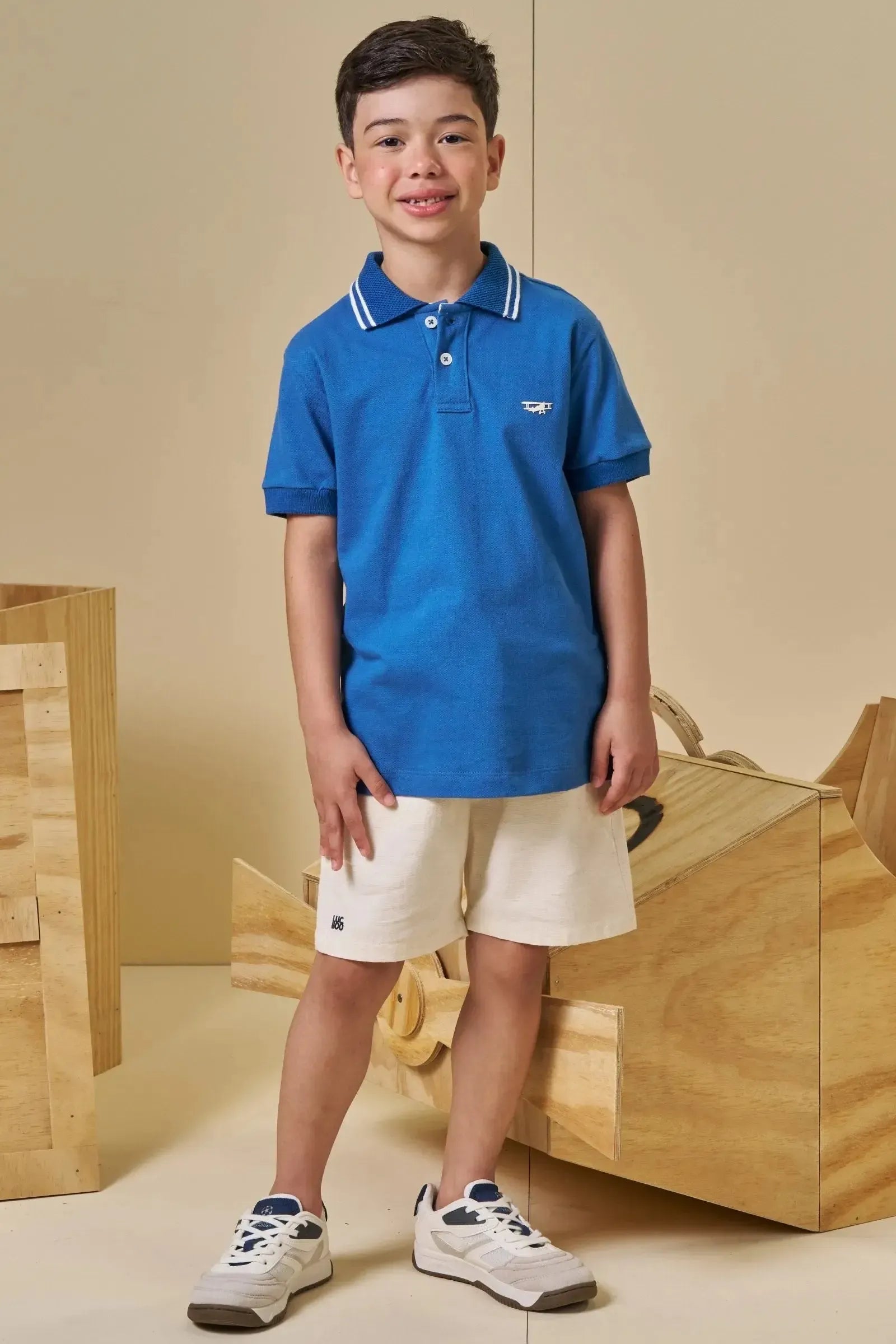 Conjunto de Camisa Polo em Piquet com Elastano e Bermuda em Linho Santorine com Elastano 94568 LucBoo Infantil Menino