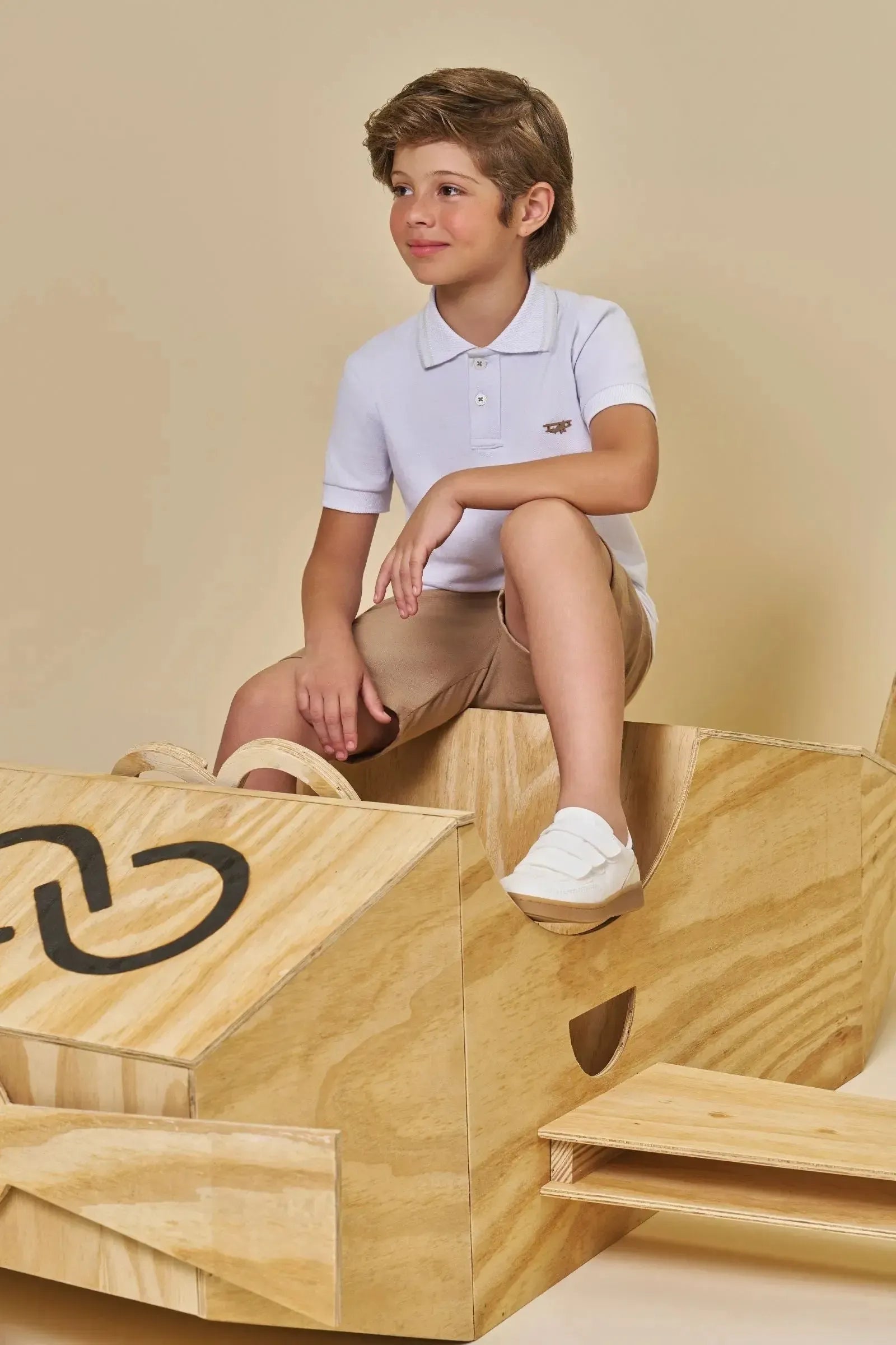 Conjunto de Camisa Polo em Piquet com Elastano e Bermuda em Linho Santorine com Elastano 94568 LucBoo Infantil Menino