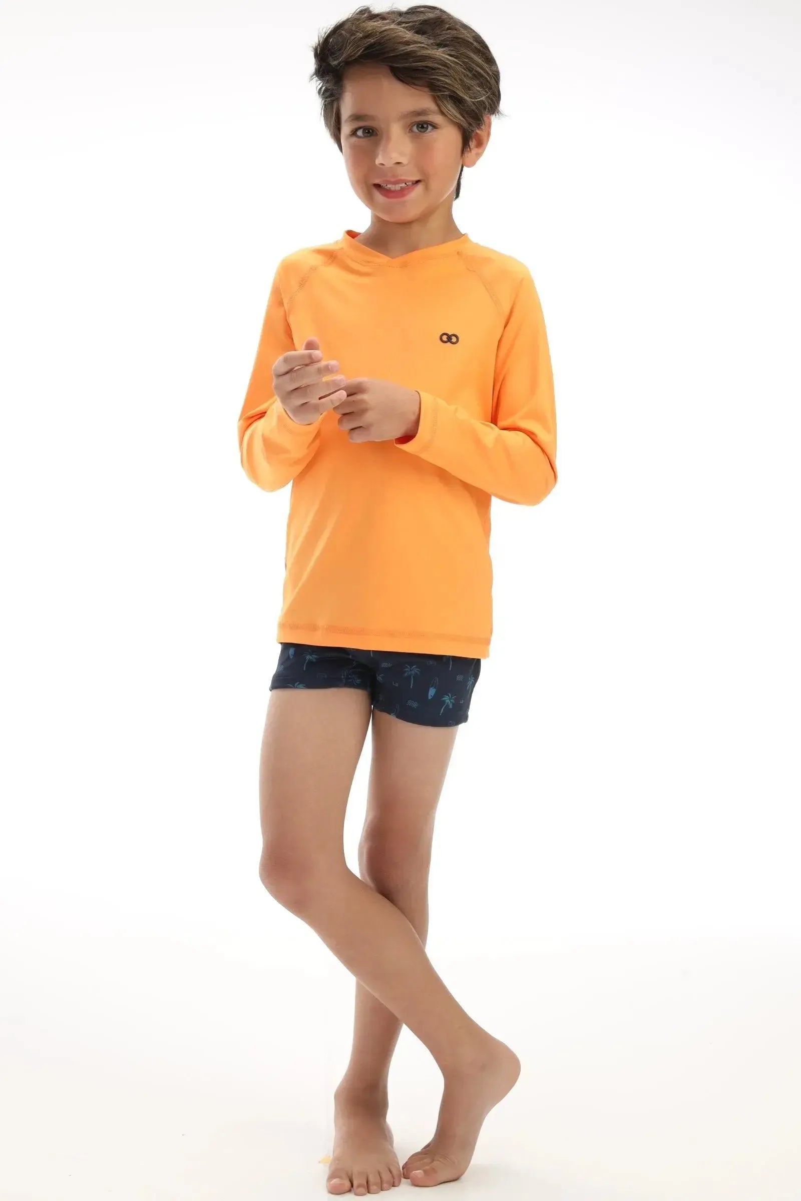 Conjunto de Camiseta e Sunga em Malha UV Dry com Proteção Uv 50+ 92473 LucBoo Infantil Menino