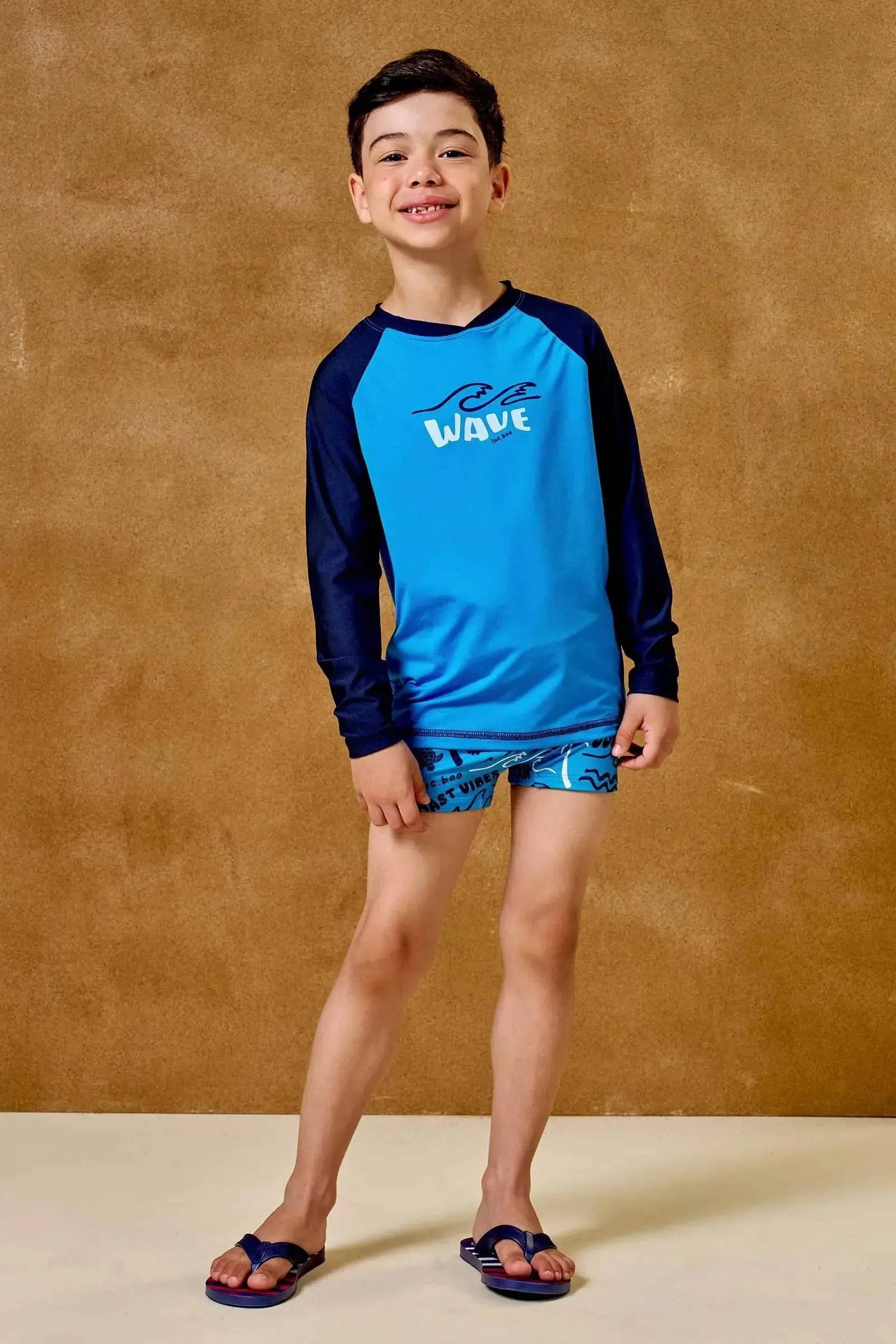 Conjunto de Camiseta e Sunga em Malha UV Dry com Proteção UV50+ 96170 LucBoo Infantil Menino