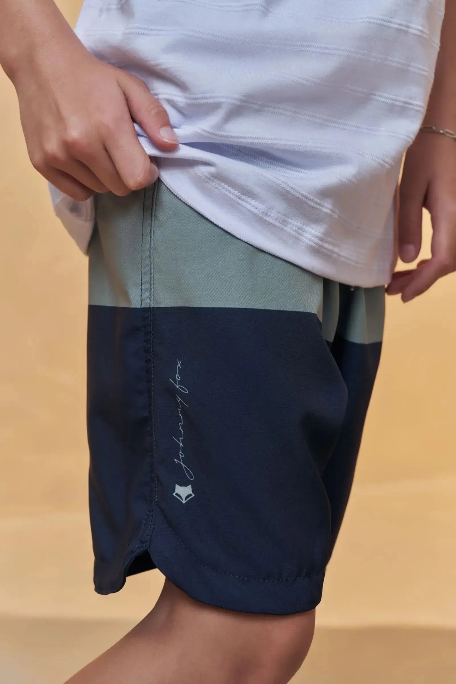 Conjunto de Camiseta em Malha Relevo e Bermuda em Nylon Ergonomic com Elastano 96710 Johnny Fox Teen Menino