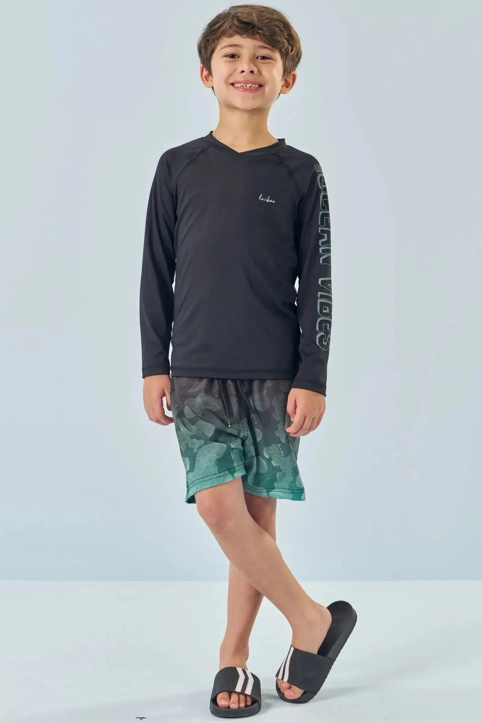 Conjunto de Camiseta em Malha UV Dry UV50+ e Bermuda Boxer em Nylon Ergonomic com Elastano 85167 LucBoo Infantil Menino
